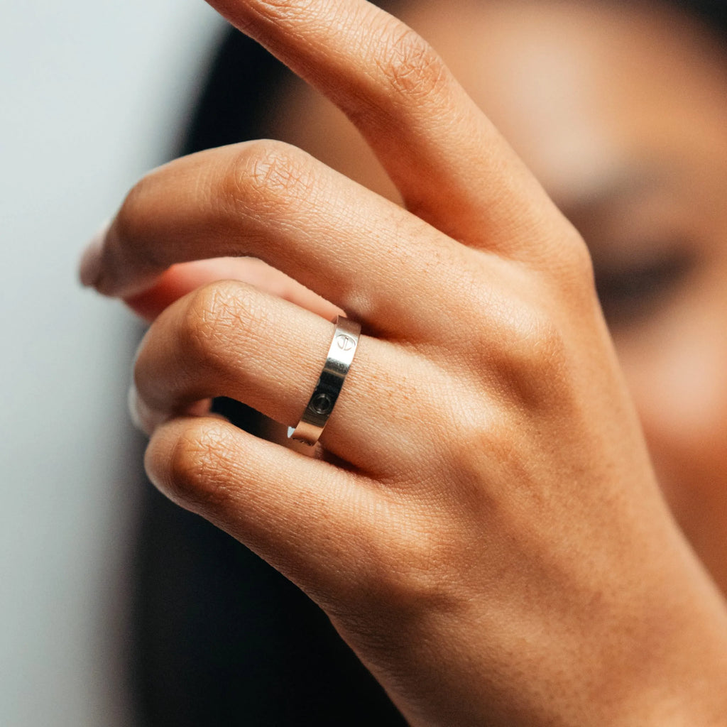 Alizia Love Ring Size 5