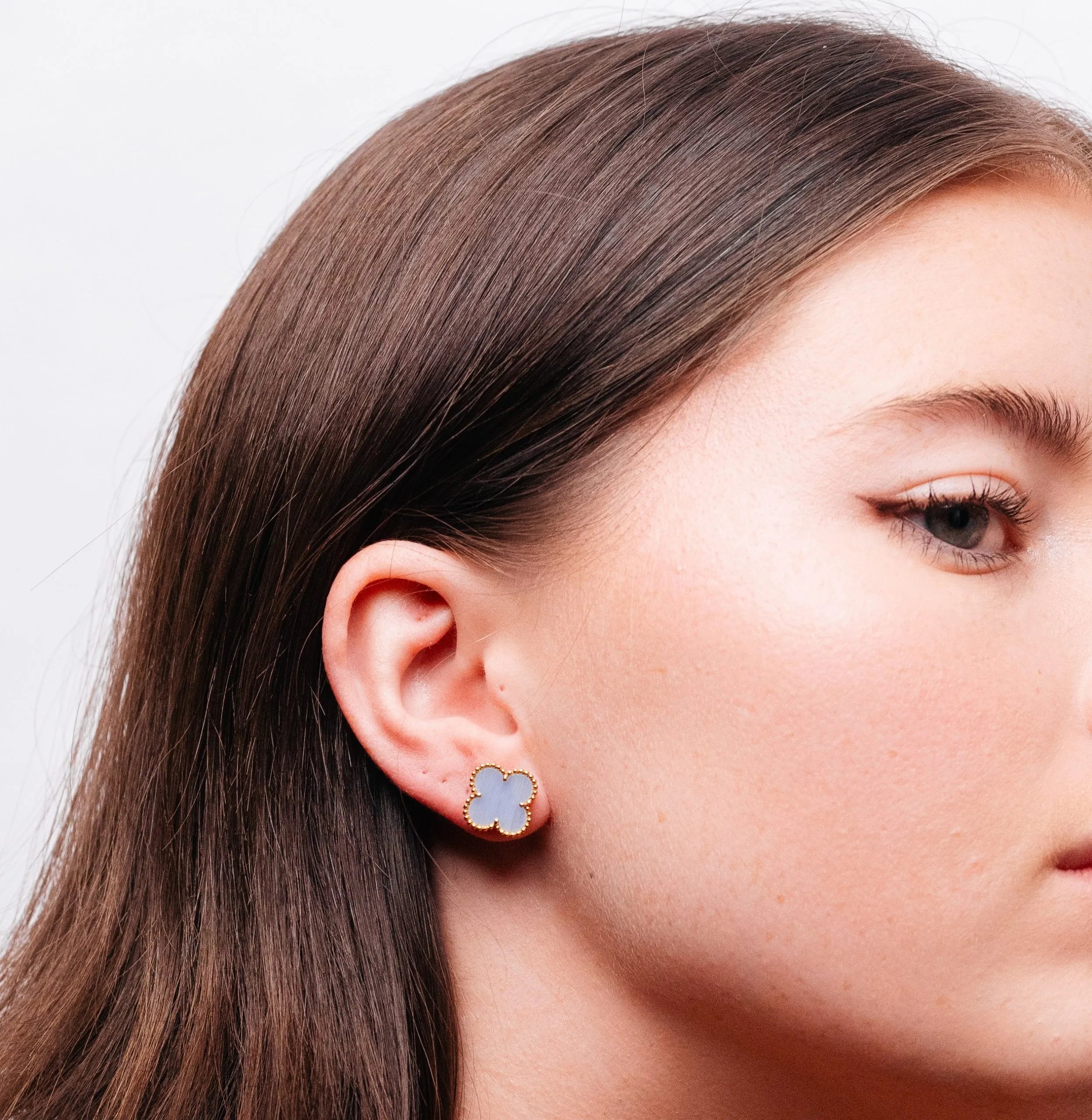 Alizia Clove Stud Earrings