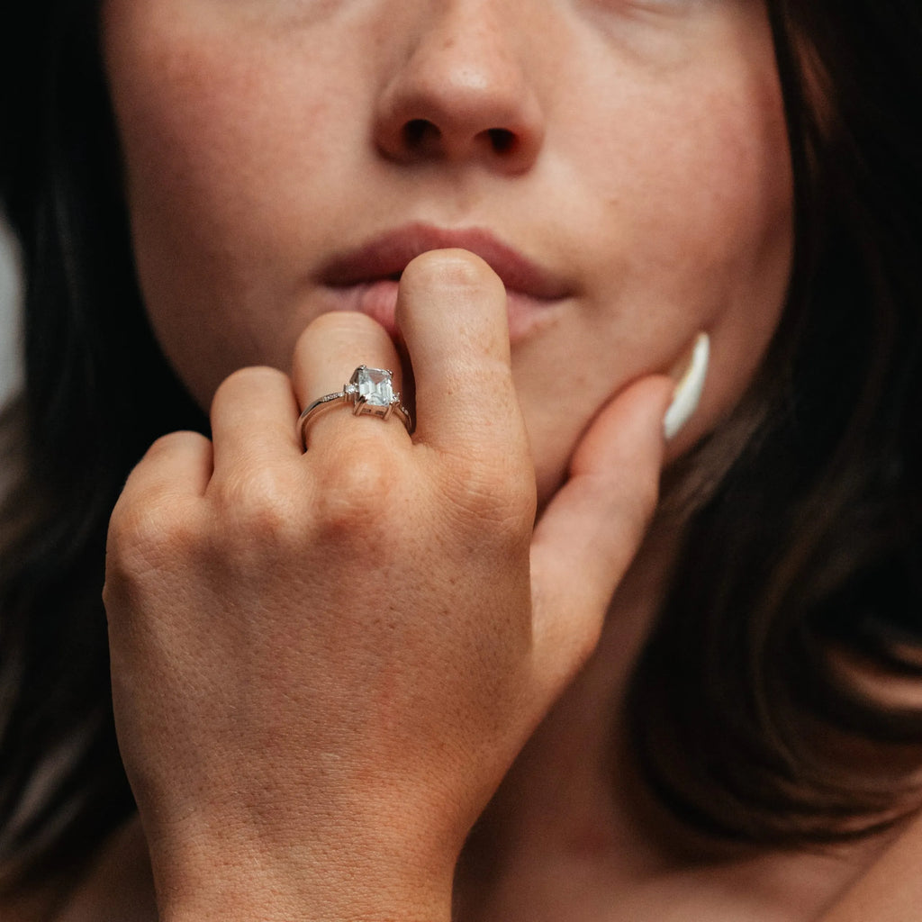 Alizia Rectangle Ring