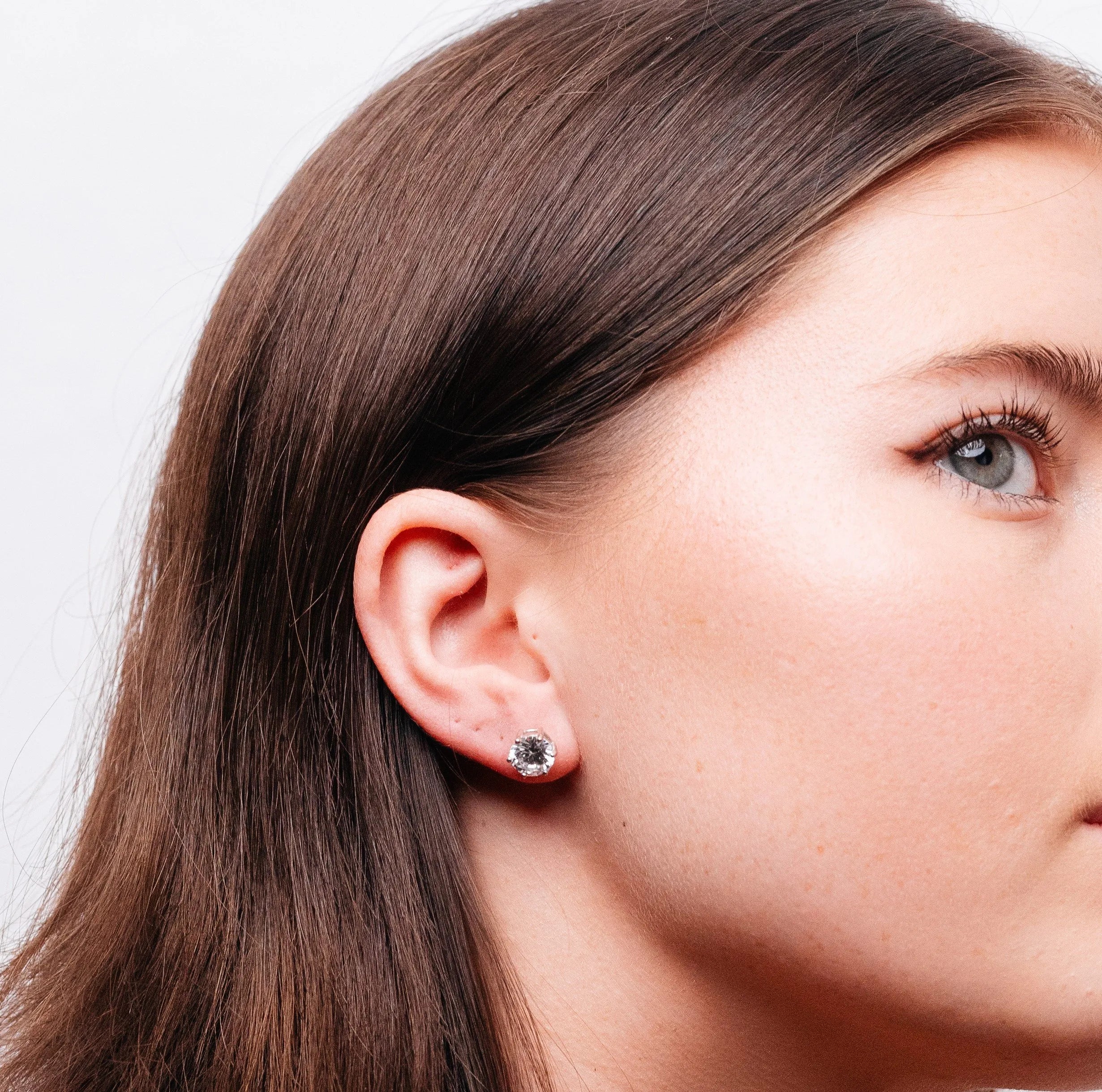 Alizia 6 Claw Daily Stud Stud Earrings