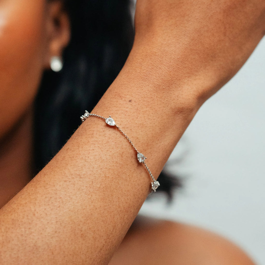 Alizia Pear Bracelet