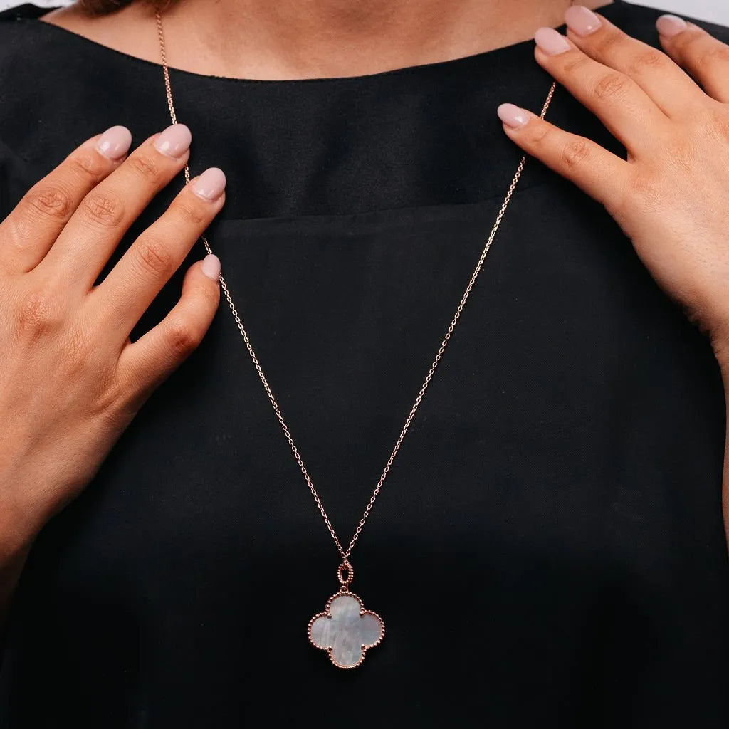 Alizia Clove Long Necklace