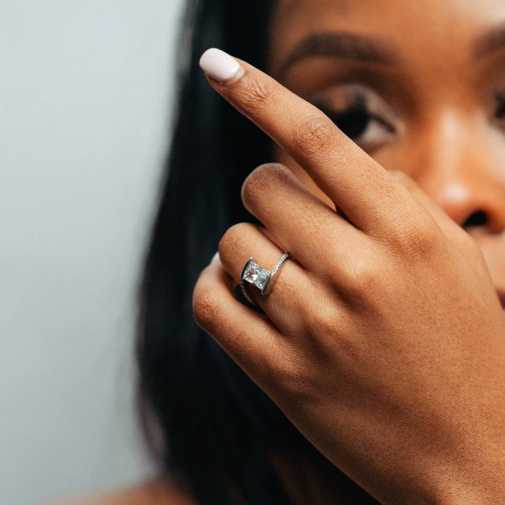 Alizia Emerald Drape Ring