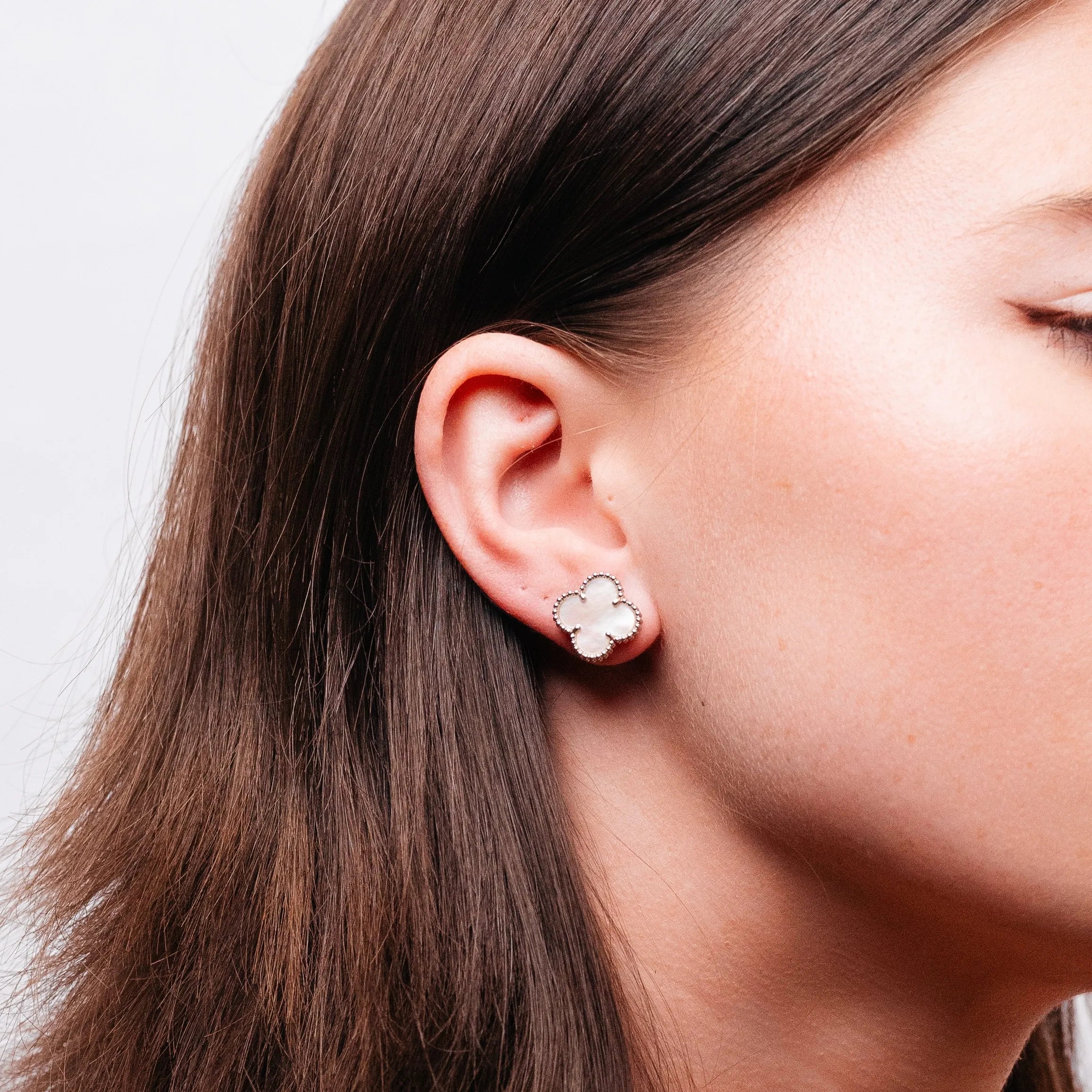Alizia Clove Stud Earrings