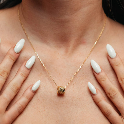 Alizia Barrel Short Necklace