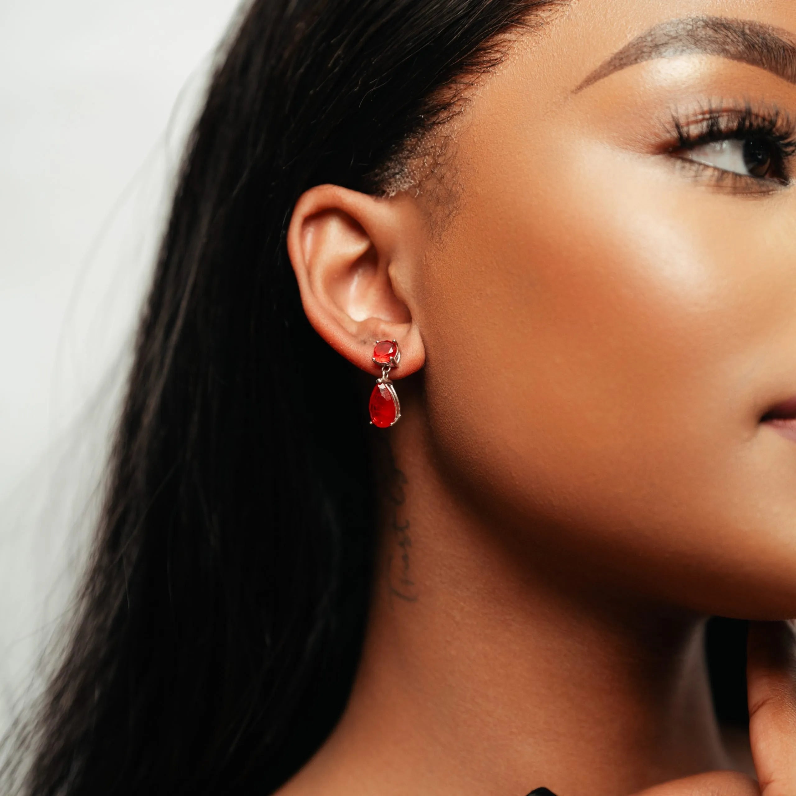 Alizia Colour Drop Drop Earrings