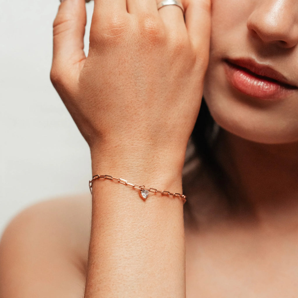 Alizia Link Charm Heart Bracelet
