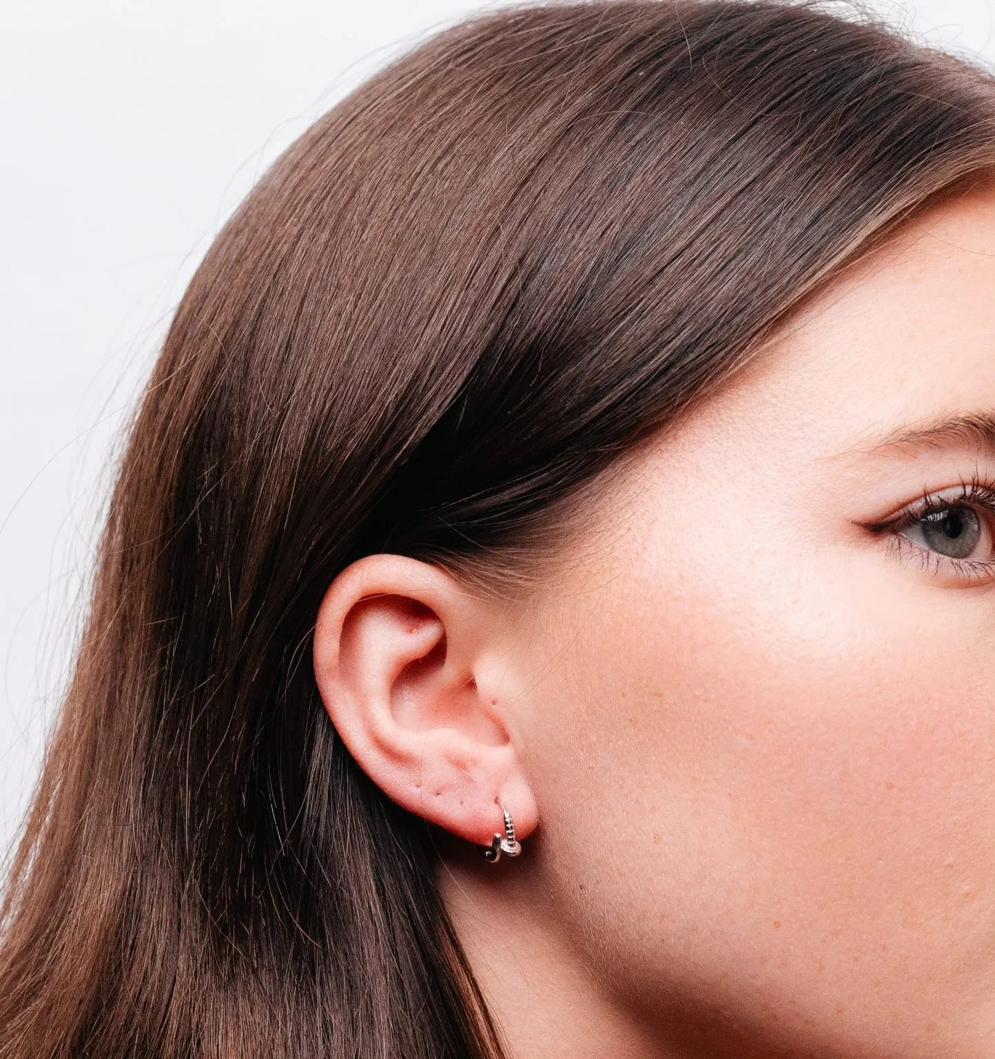 Alizia Nail Mini Hooped Earrings