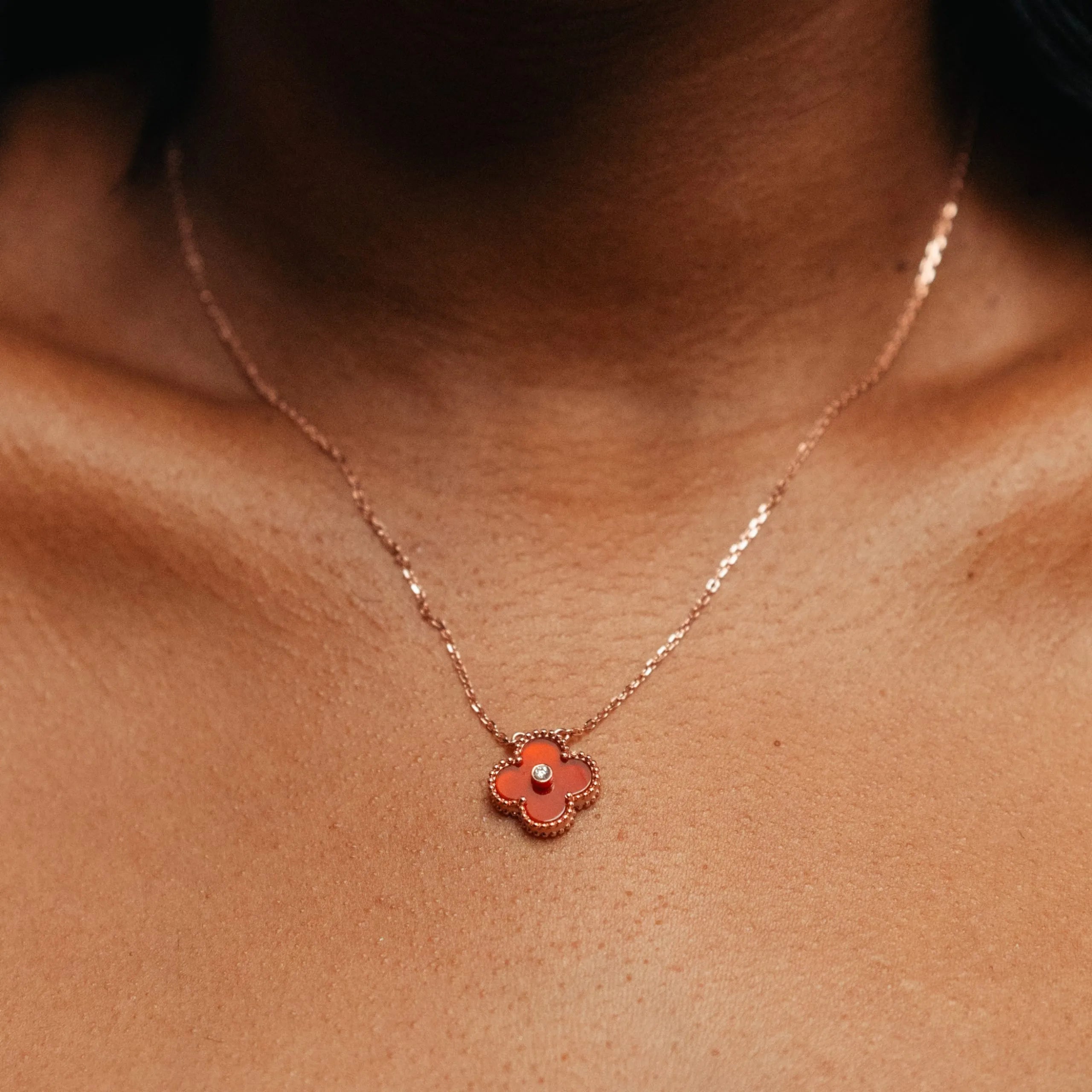 Alizia Single Stud Clove Short Necklace