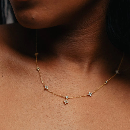 Alizia Bella Flower Short Necklace
