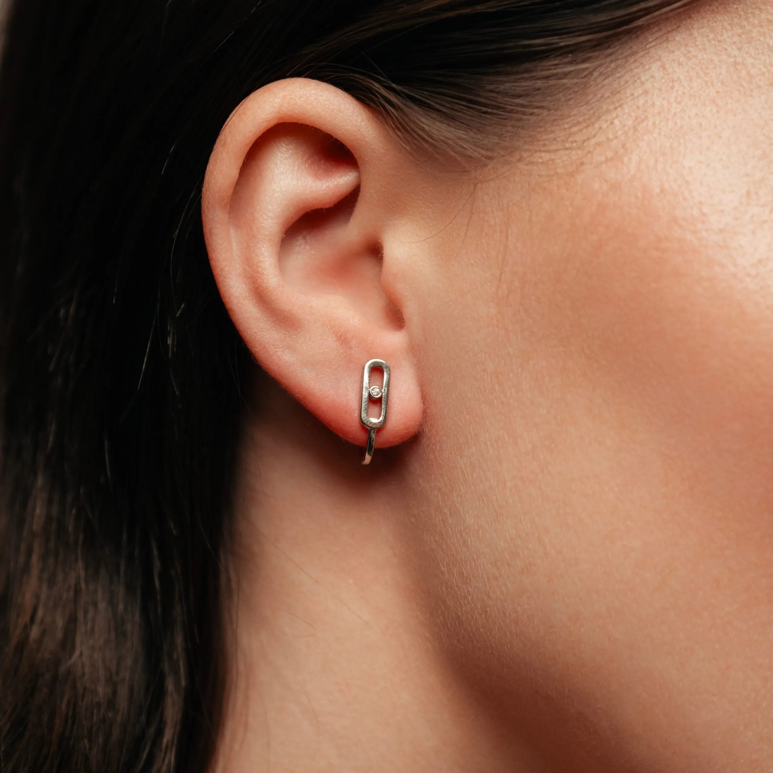 Alizia Majestic Hook Stud Stud Earrings