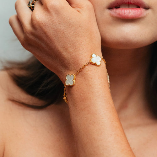 Alizia 5 Clove Bracelet