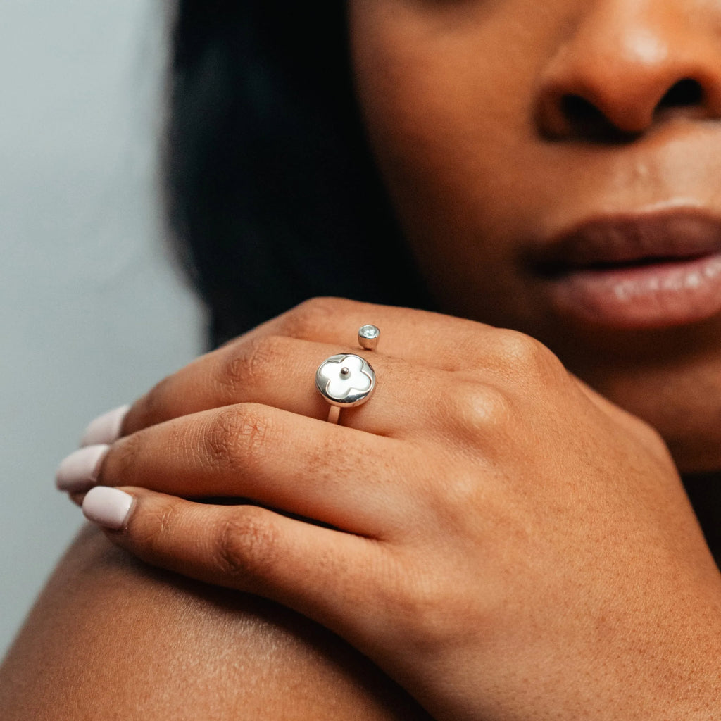 Alizia Open Clove Ring