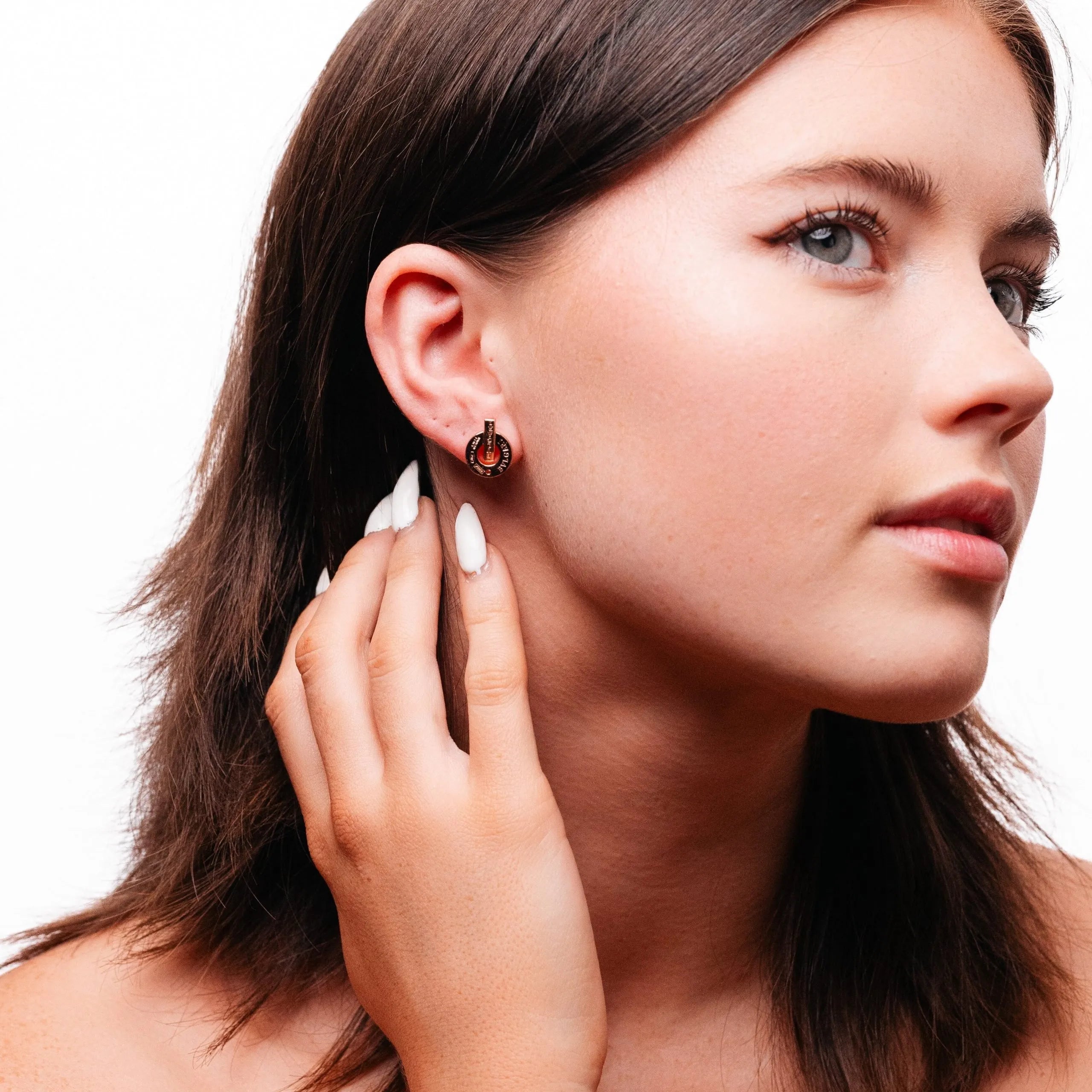 Alizia Bvlgari Round Stud Earring