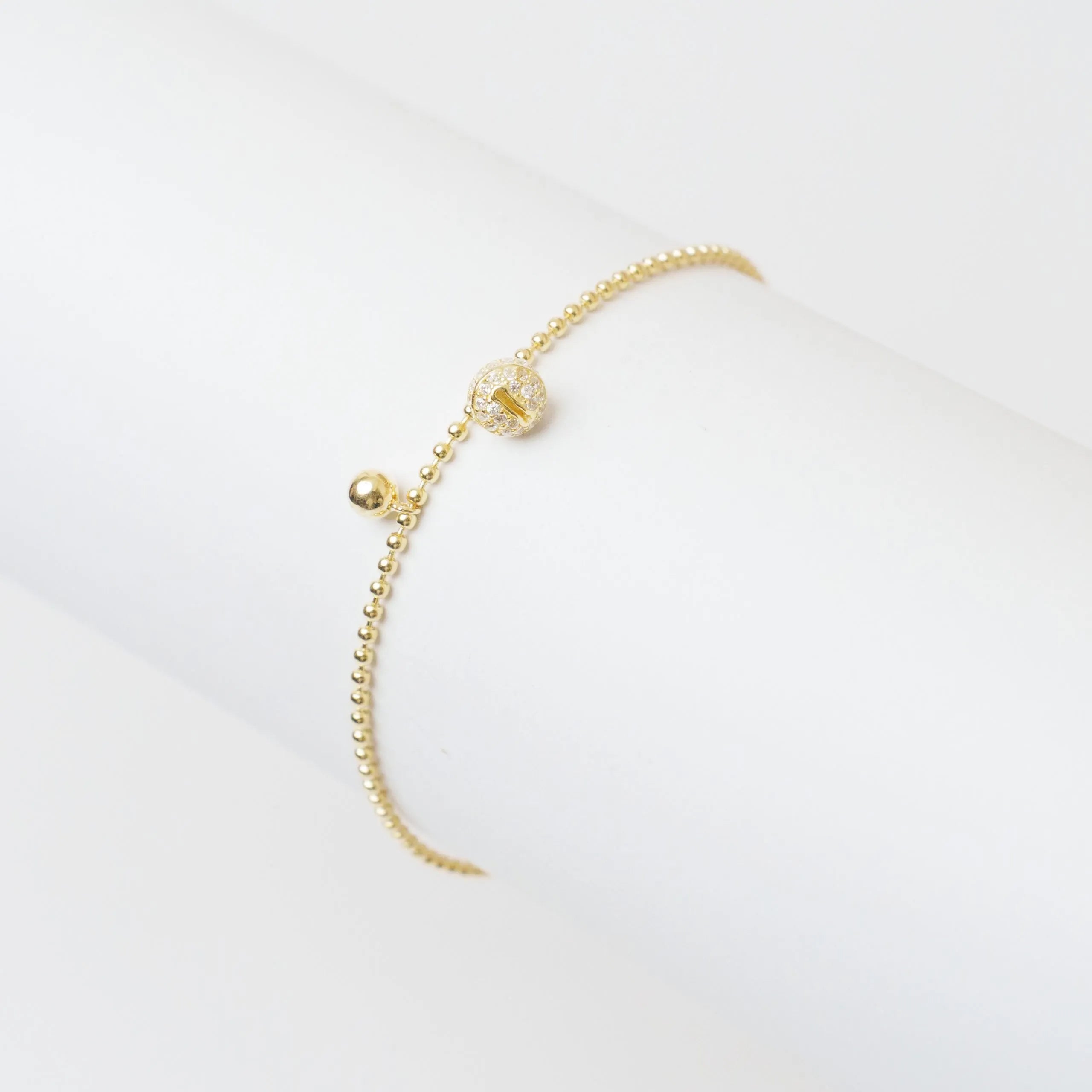 Alizia Hanging Ball Anklet