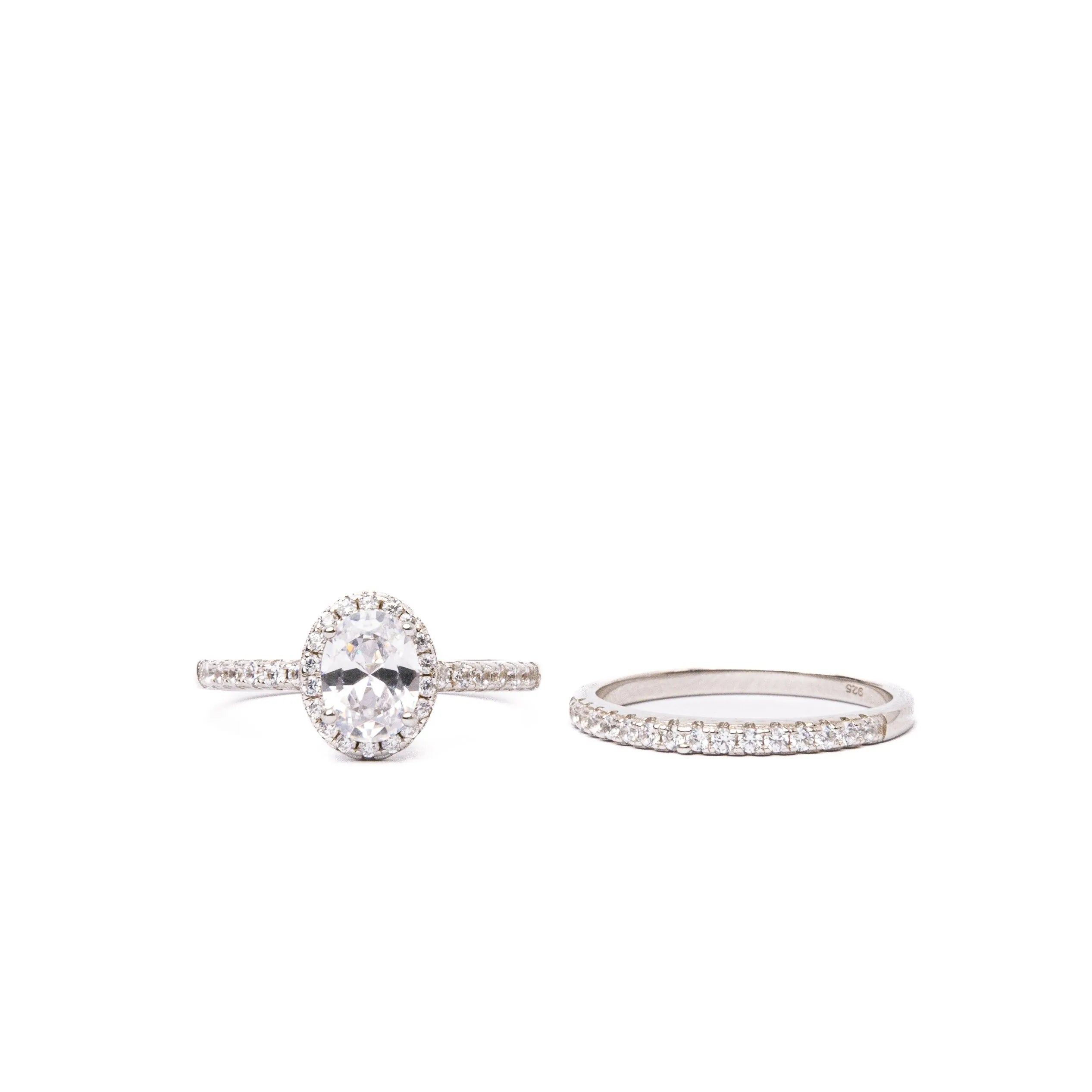 Alizia Oval Halo Ring