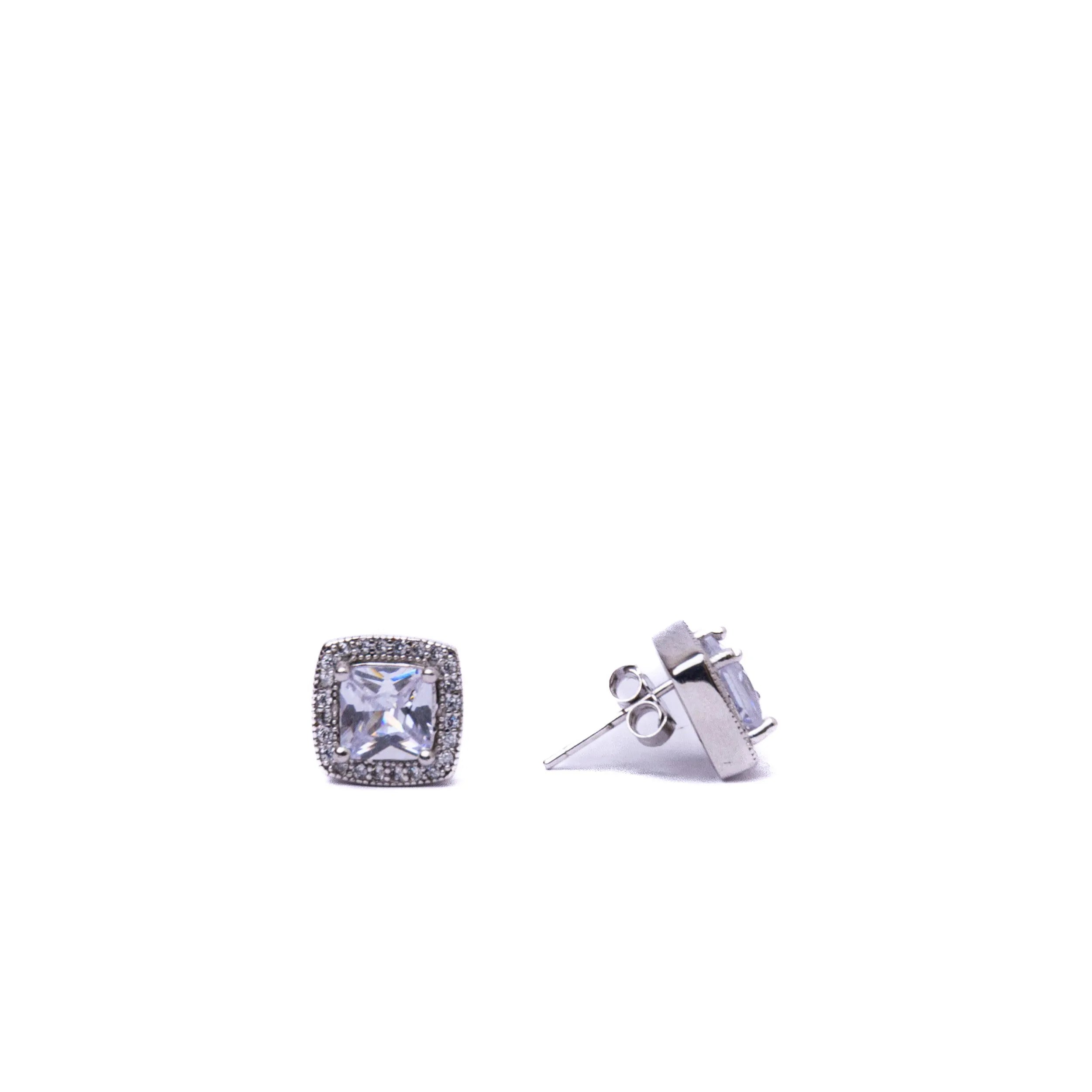 Alizia Thick Square Stud Stud Earrings