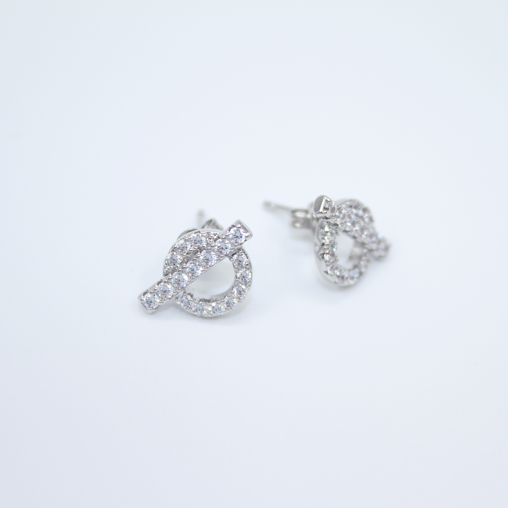 Alizia Anny Stud Earrings