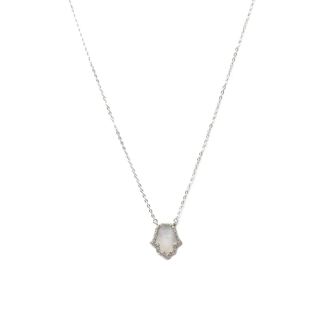 Alizia Hand Short Necklace
