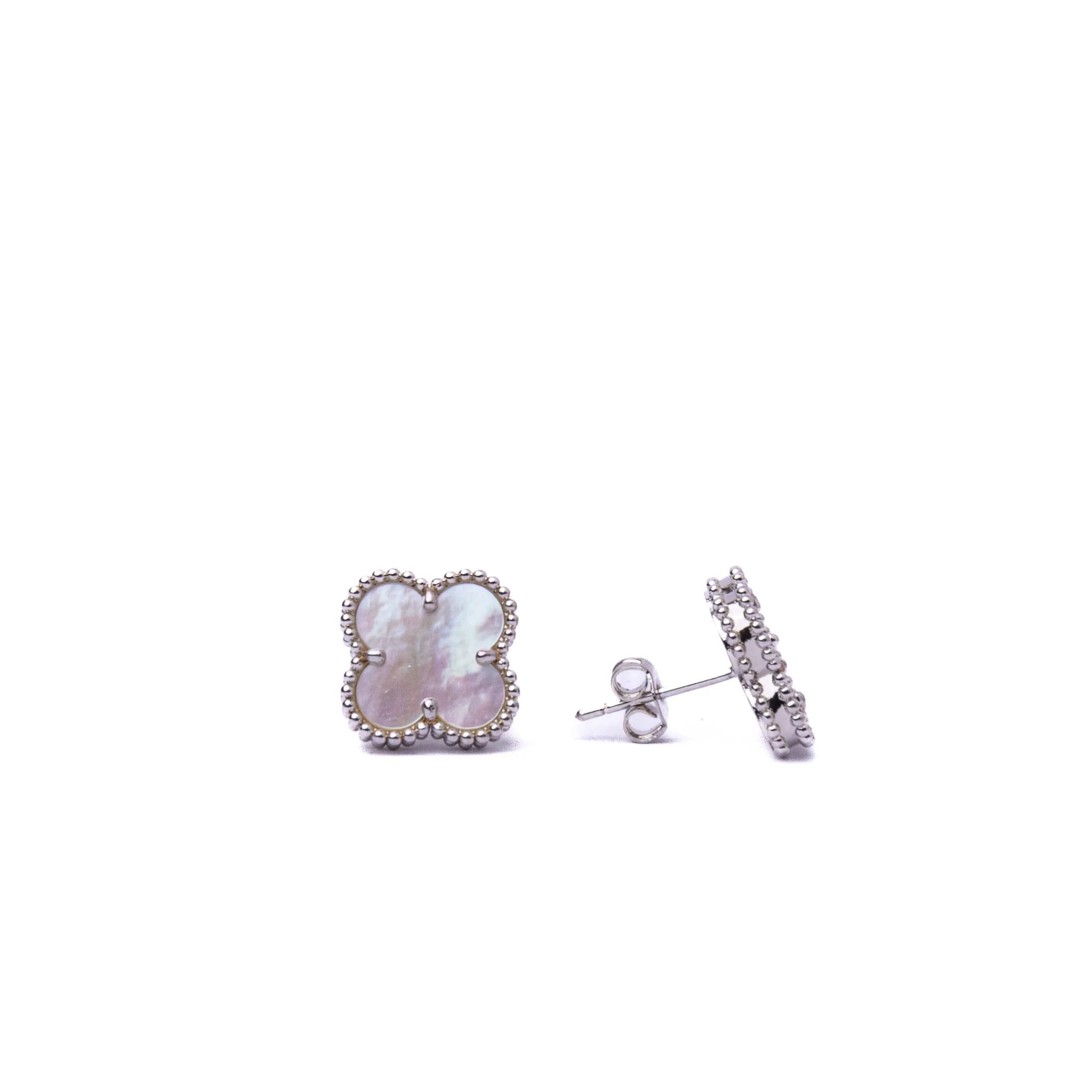Alizia Clove Stud Earrings
