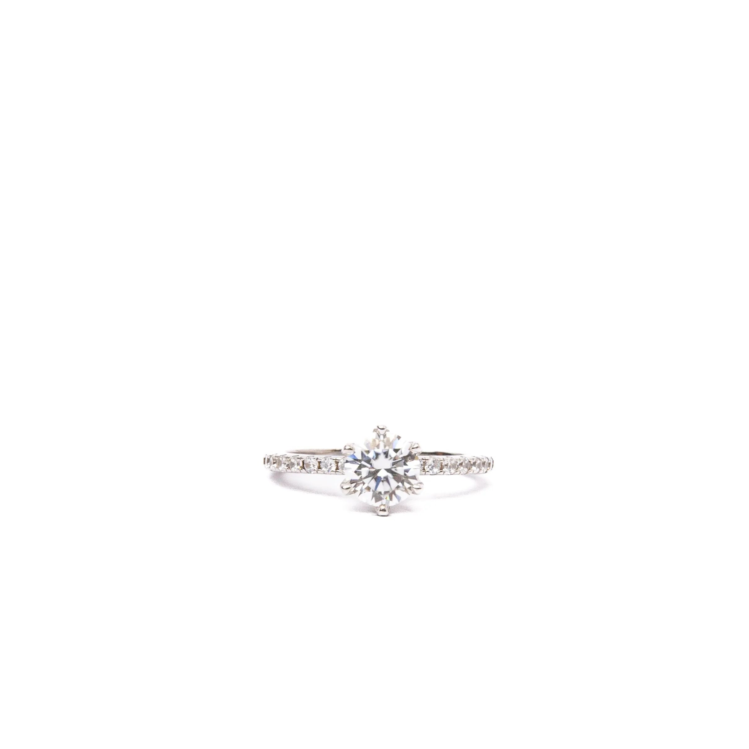 Alizia Round Solitaire Ring