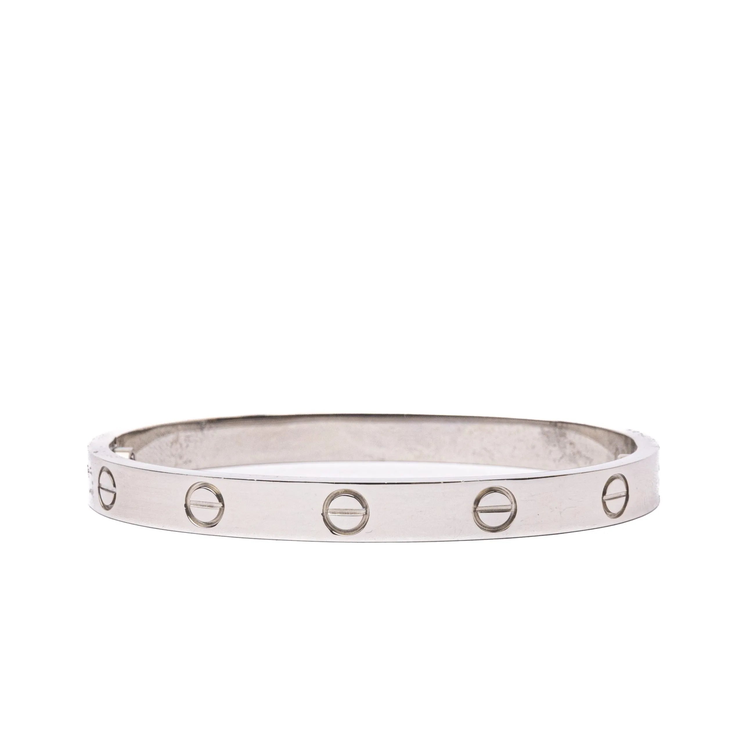 Alizia Love Bangle