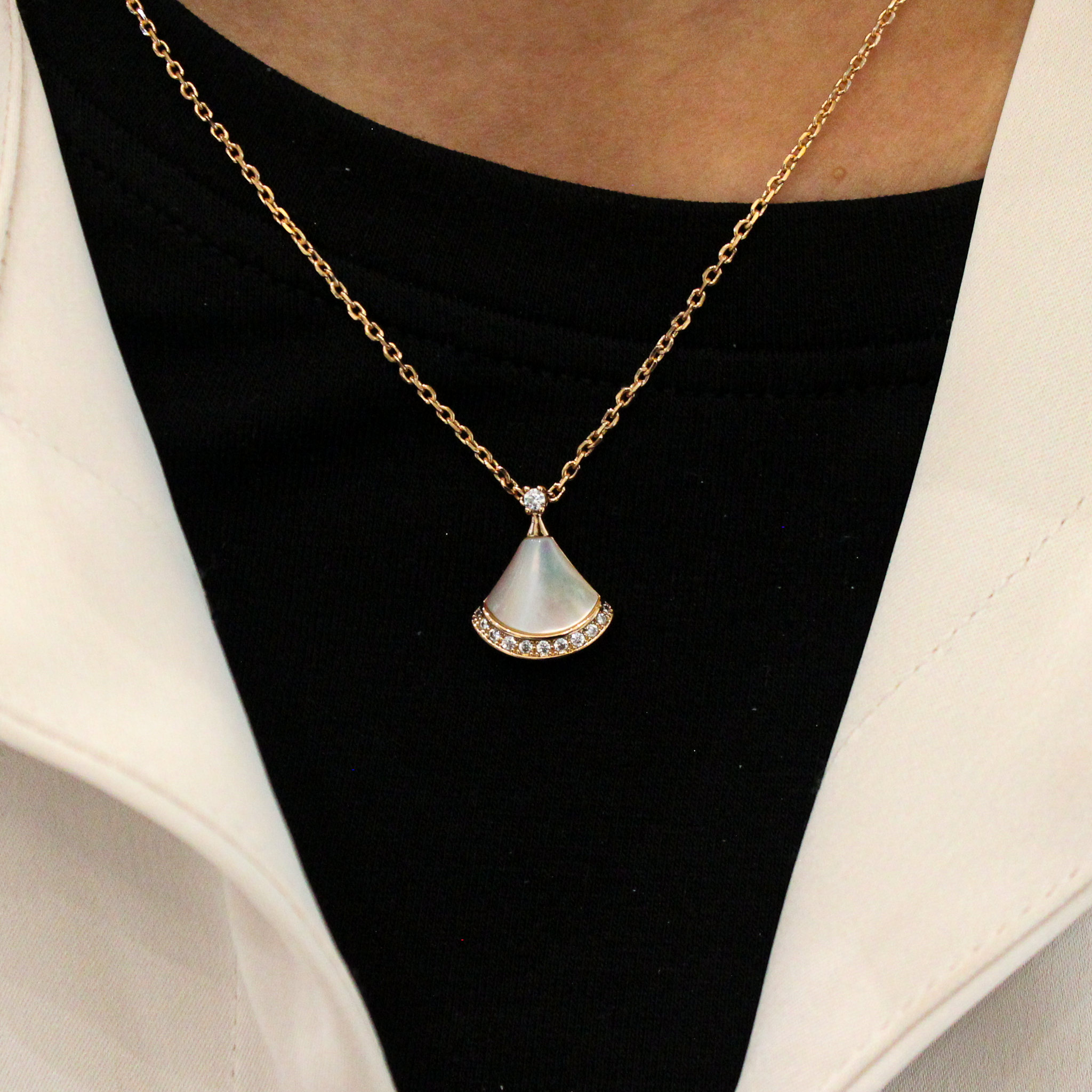 Alizia Single Shell Necklace