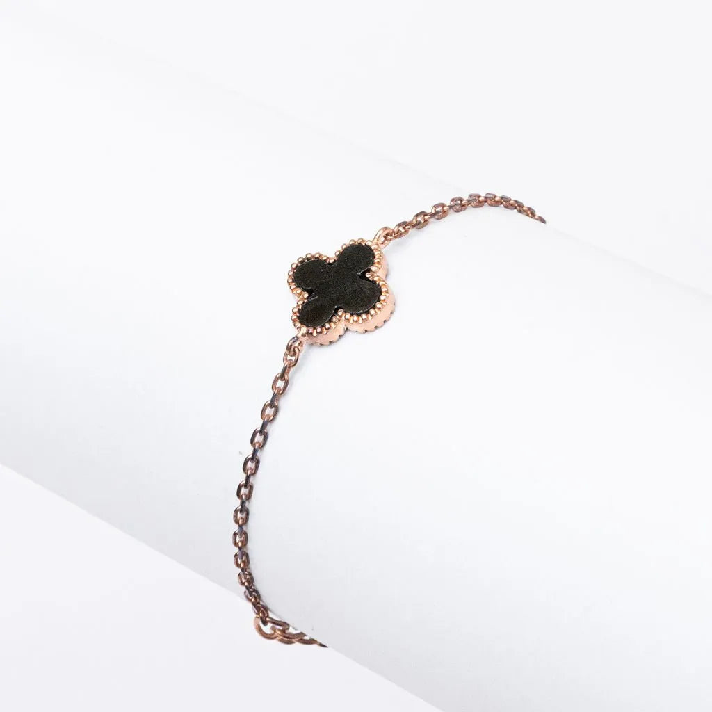 Alizia Single Clove Bracelet