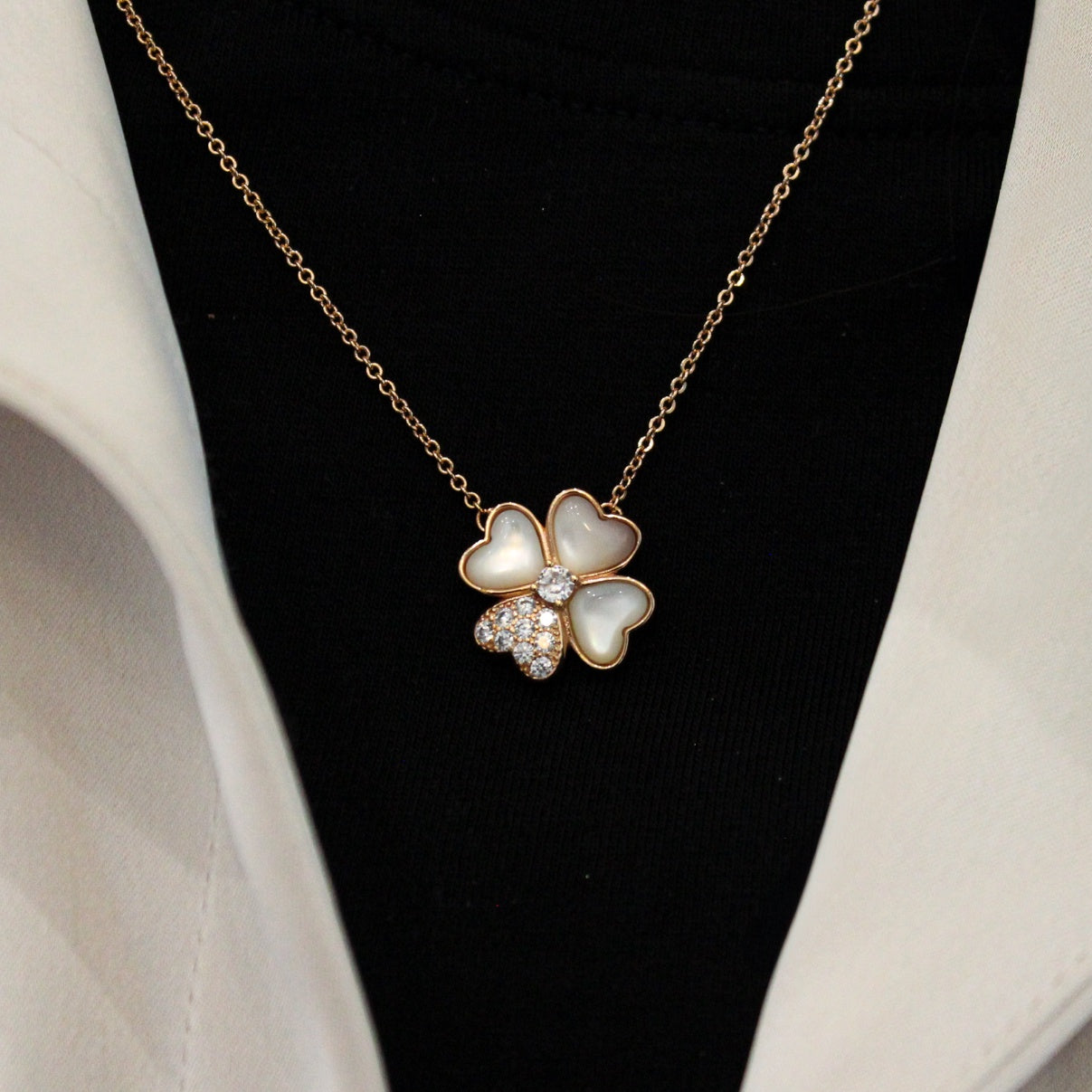 Alizia Clover Short Neckace