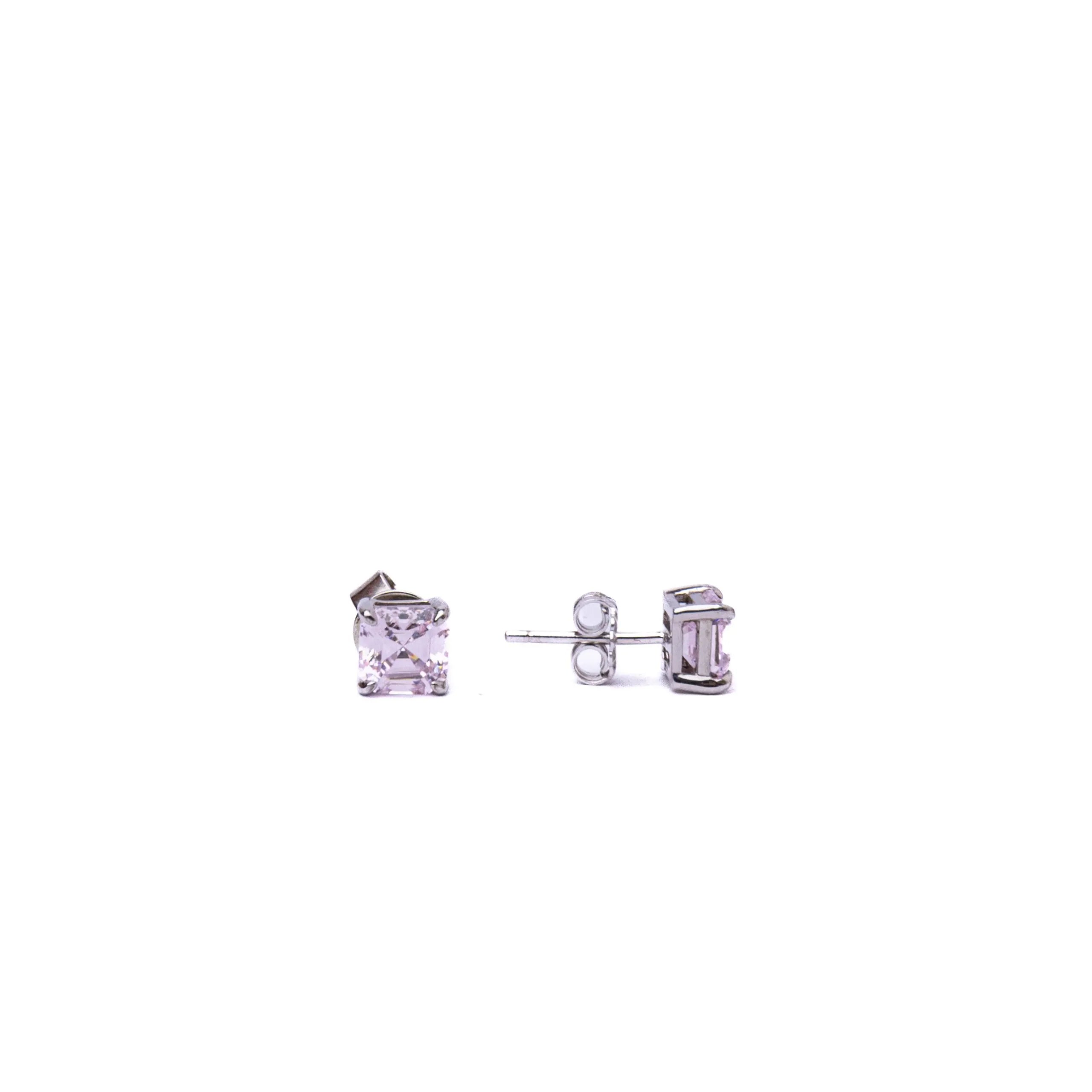 Alizia Square Stud 4 Claw Stud Earrings