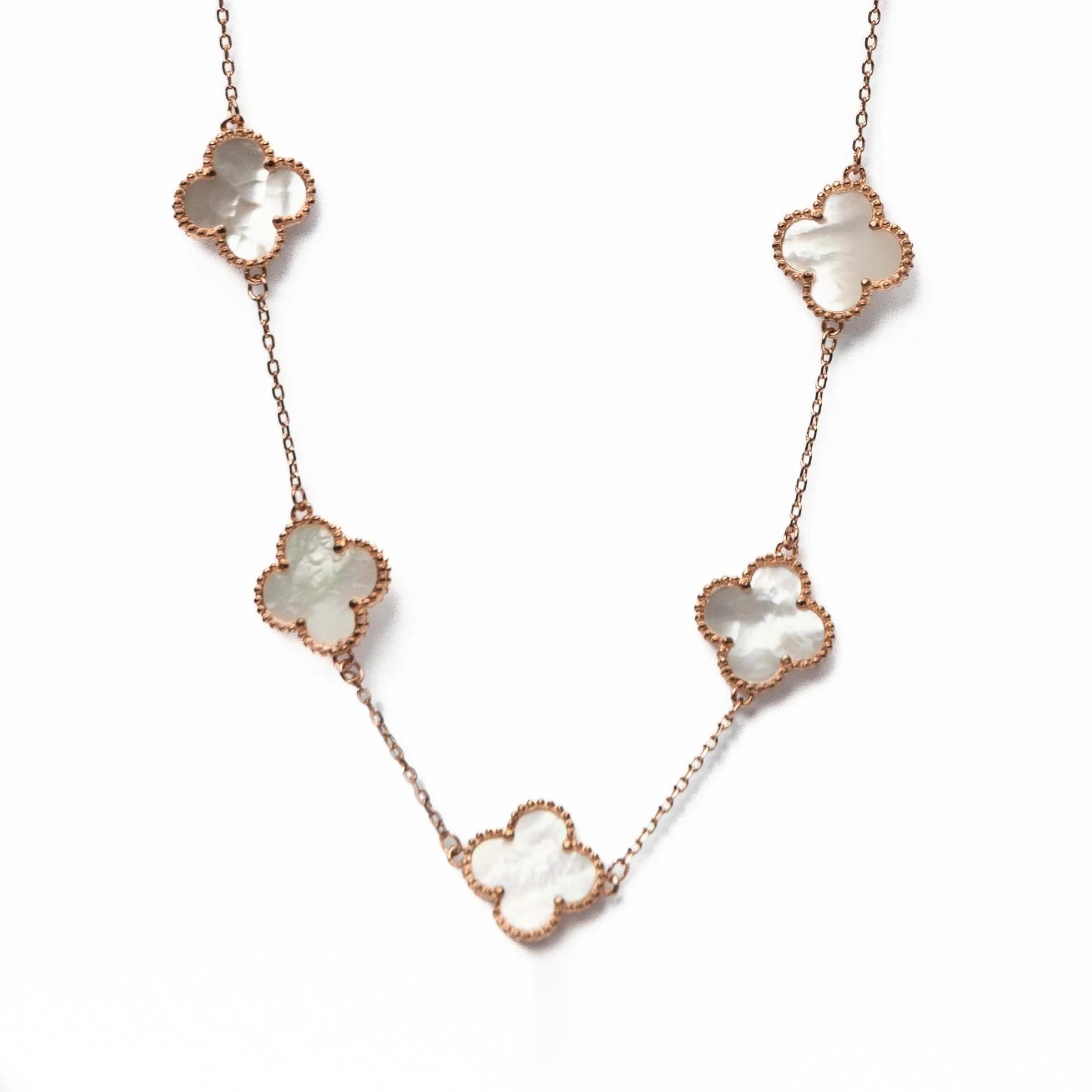 Alizia 10 Cloves Short Necklace