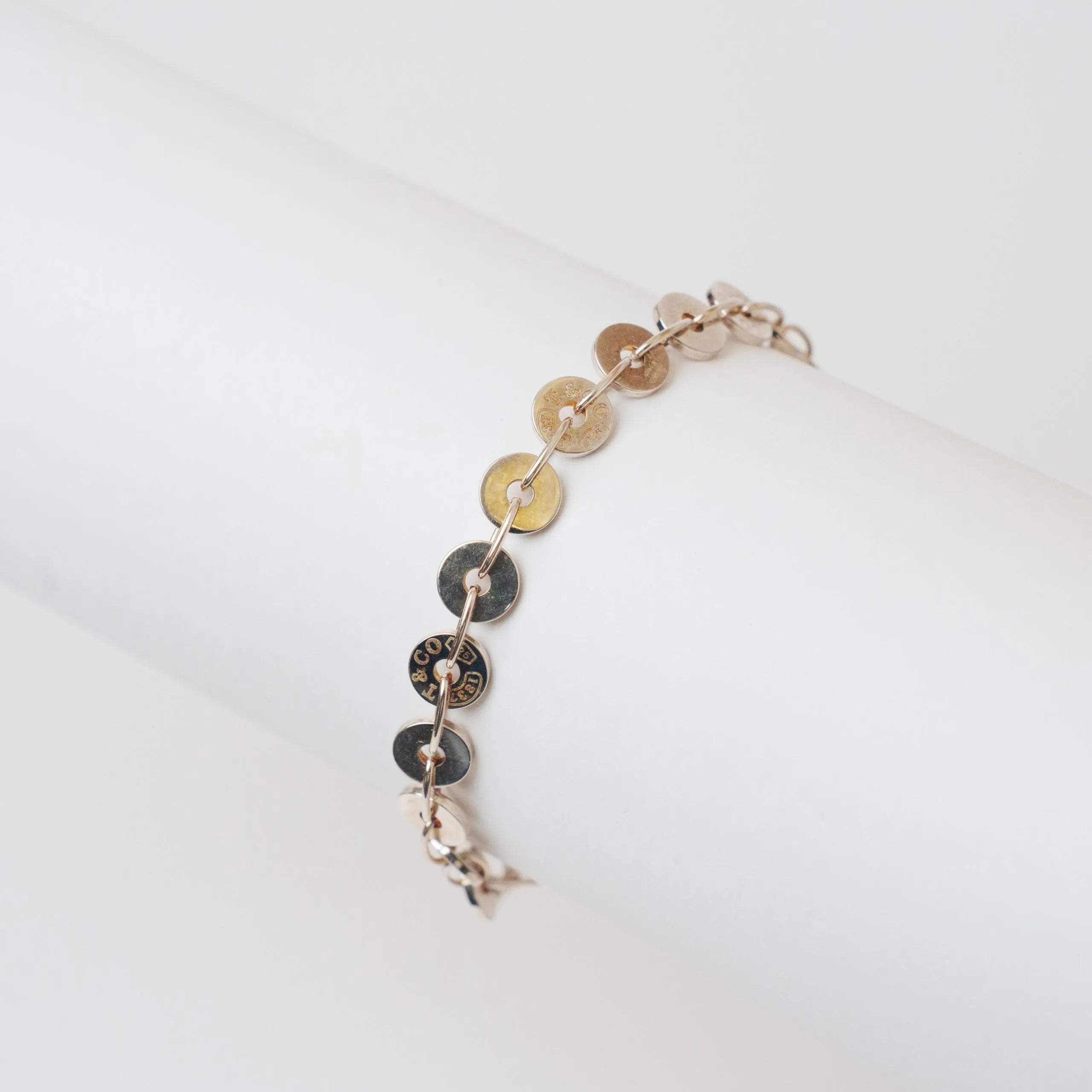 Alizia Flat Ring Bracelet