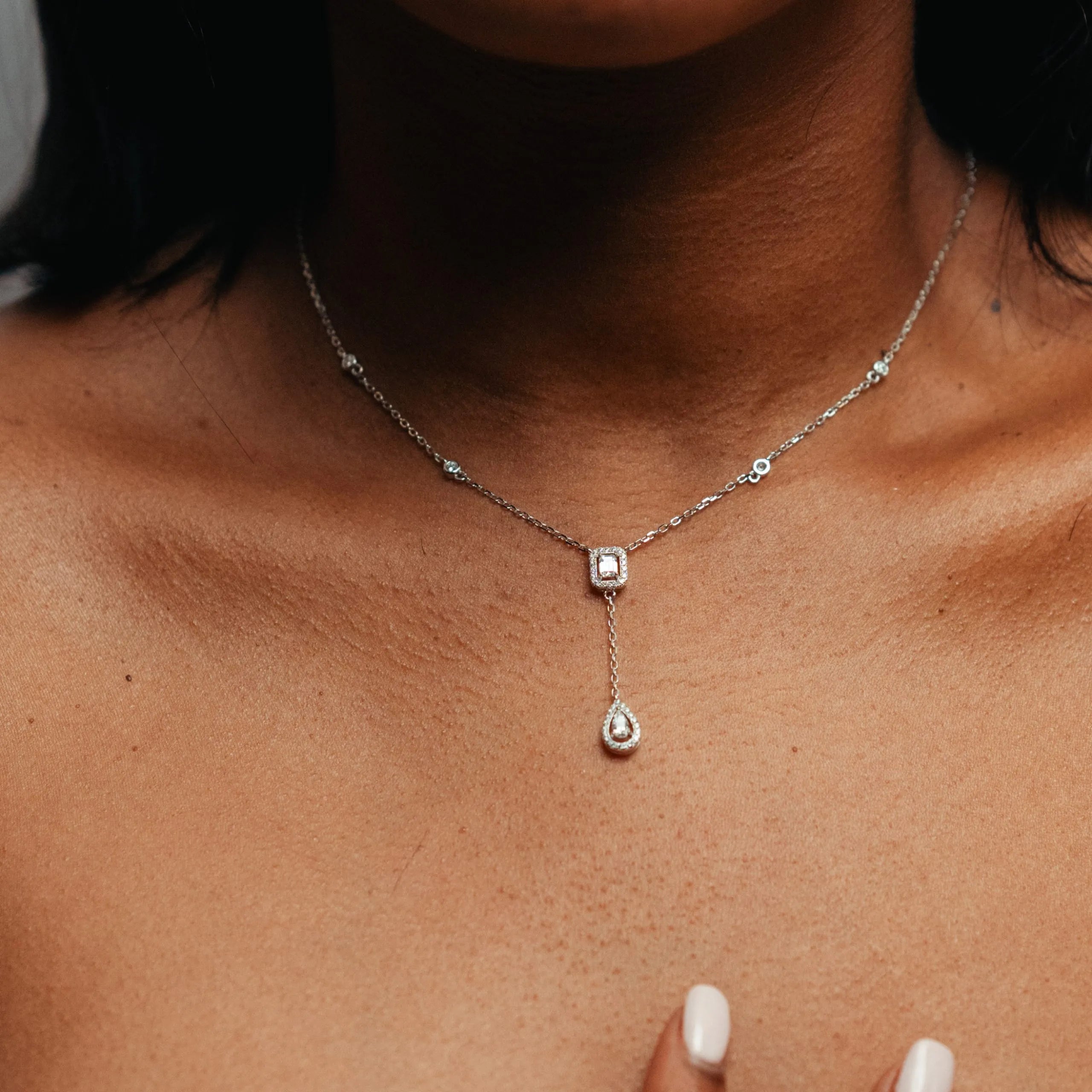 Alizia Dainty Drop Rose Short Necklace