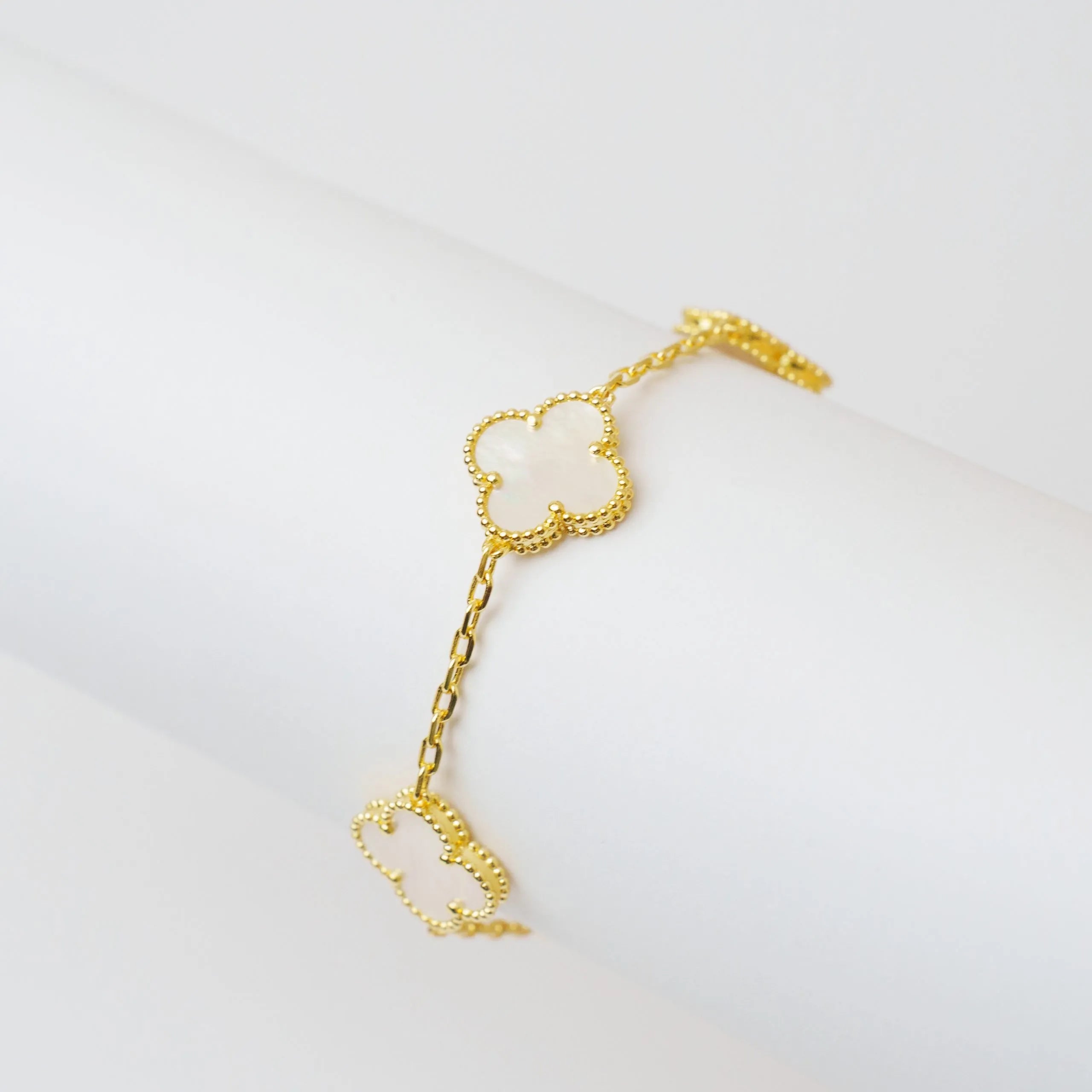 Alizia 5 Clove Bracelet