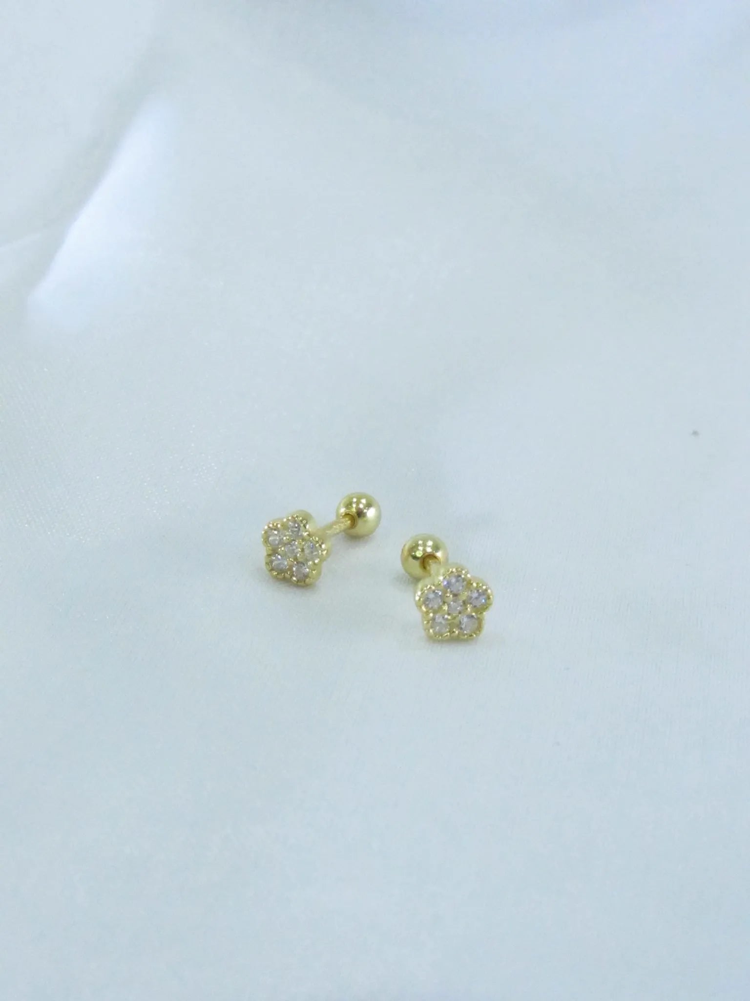 Alizia Mini Flower Ball Back Earring(1 piece)