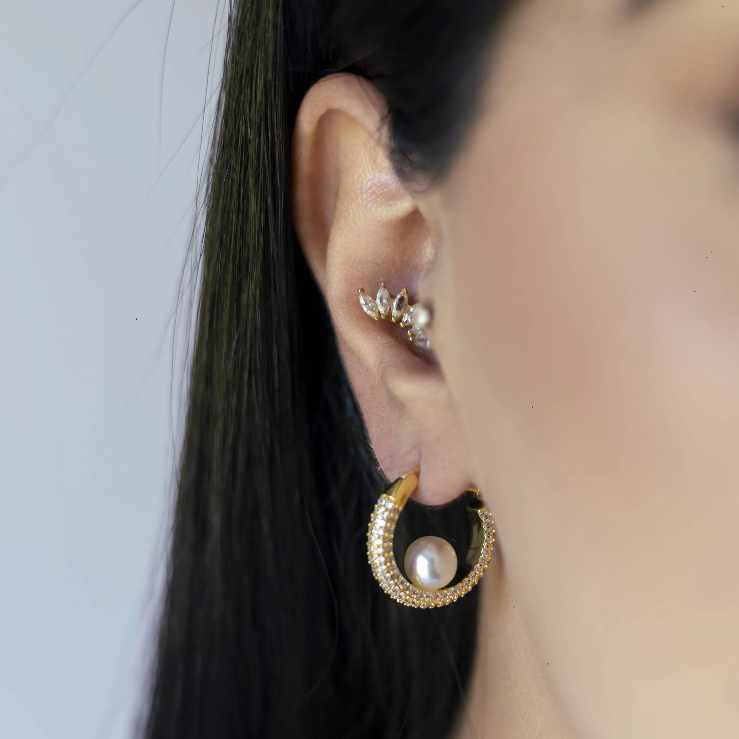 Alizia Single Pearl Crystal Hoop Earring