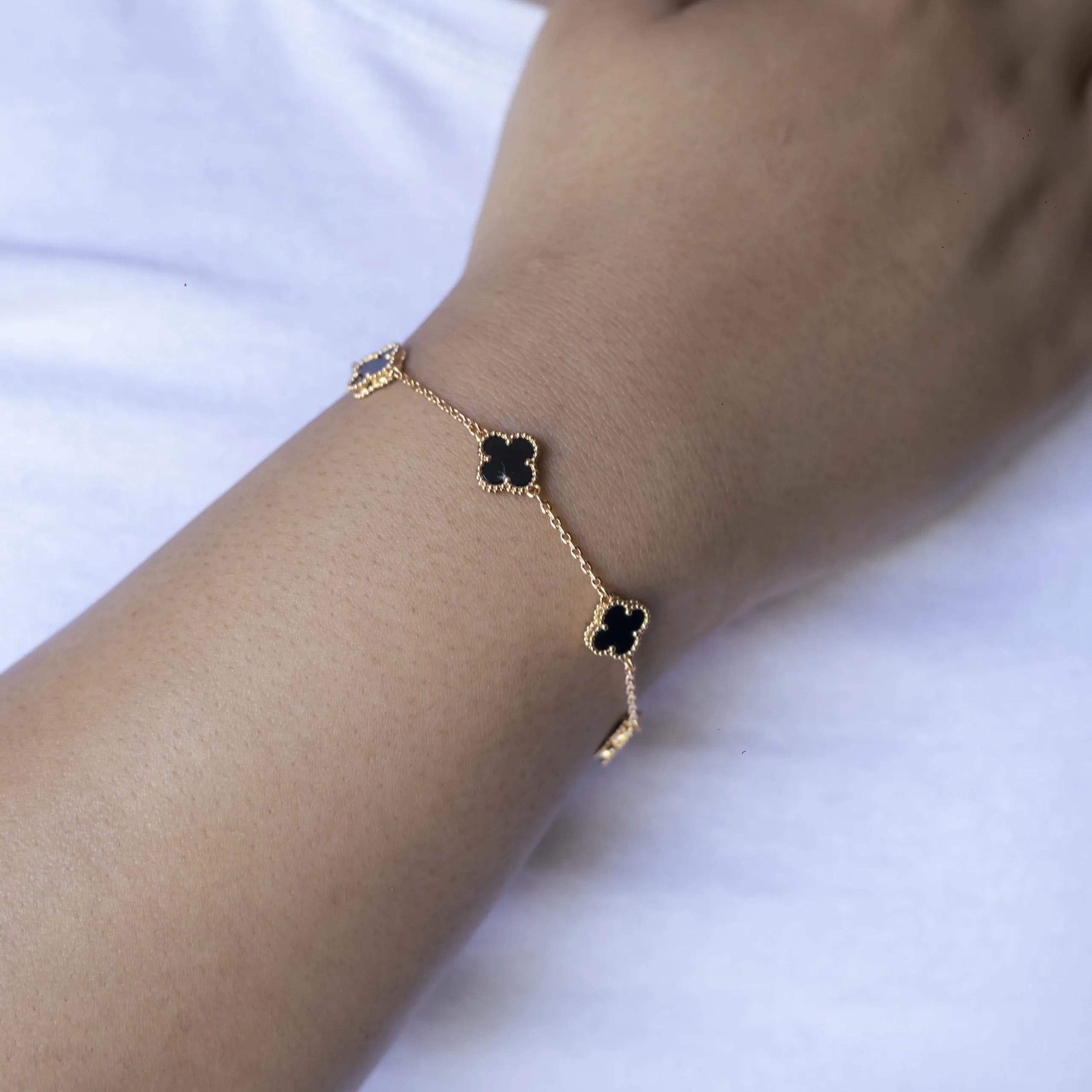 Alizia Small 5 Clove Bracelet