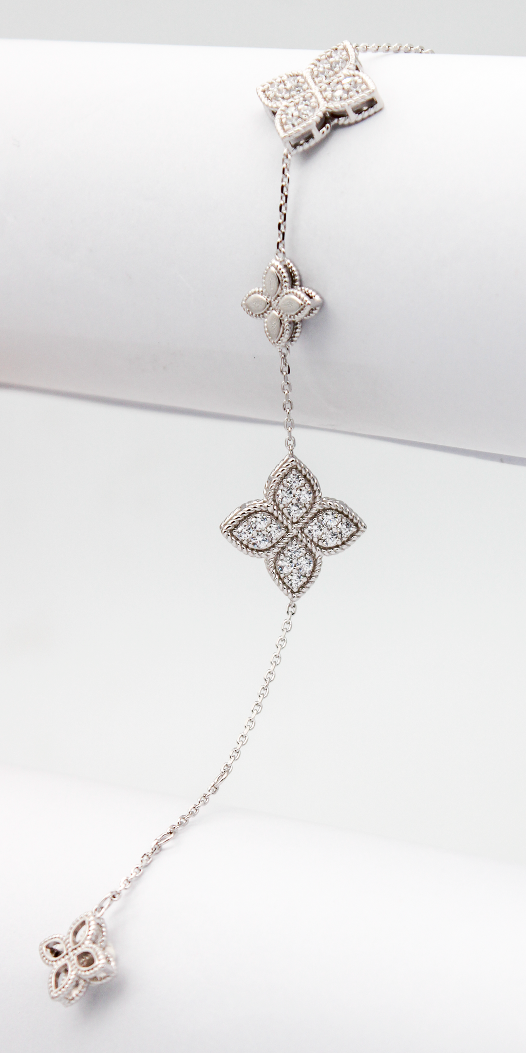 Alizia 2 Big Flower Crystal Bracelet