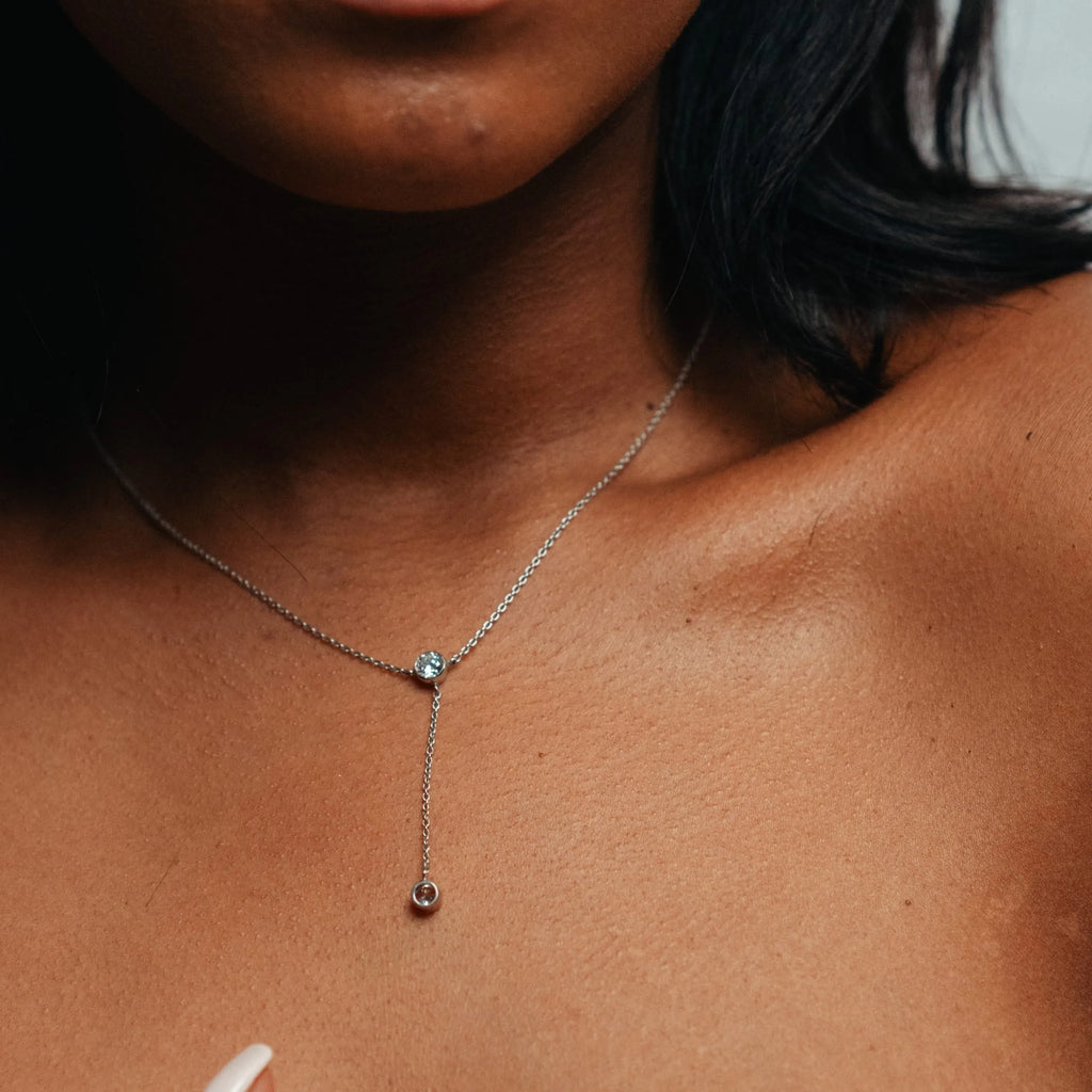 Alizia Dainty Drop Short Necklace