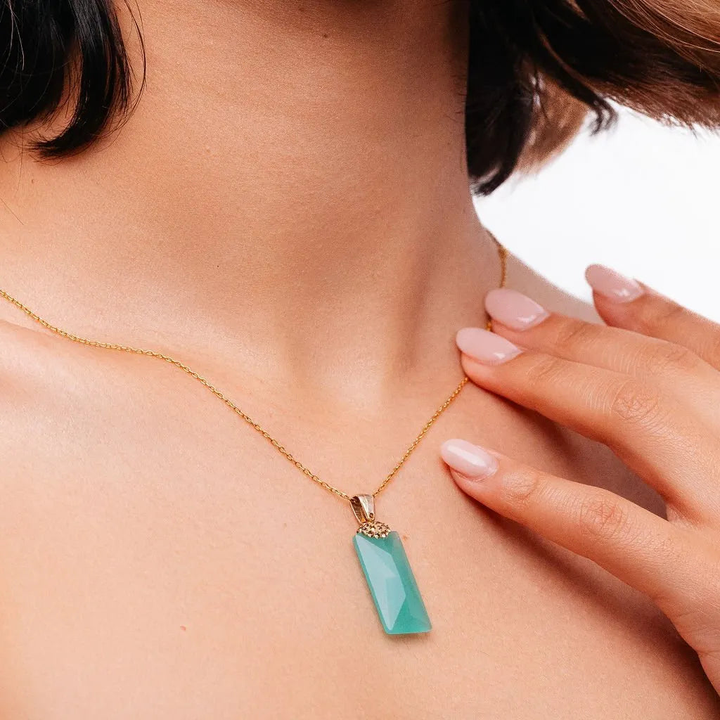 Alizia Crystal Necklace