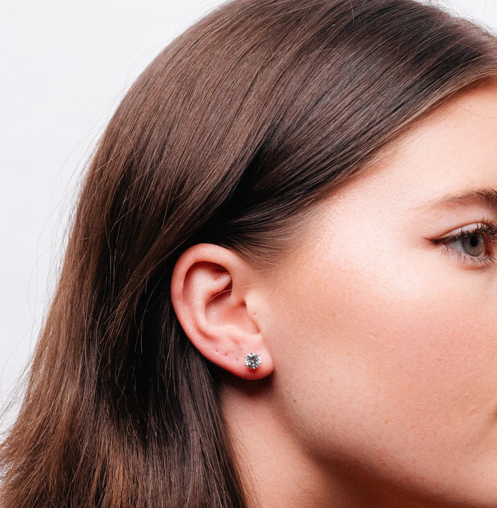 Alizia 6 Claw Stud Stud Earrings