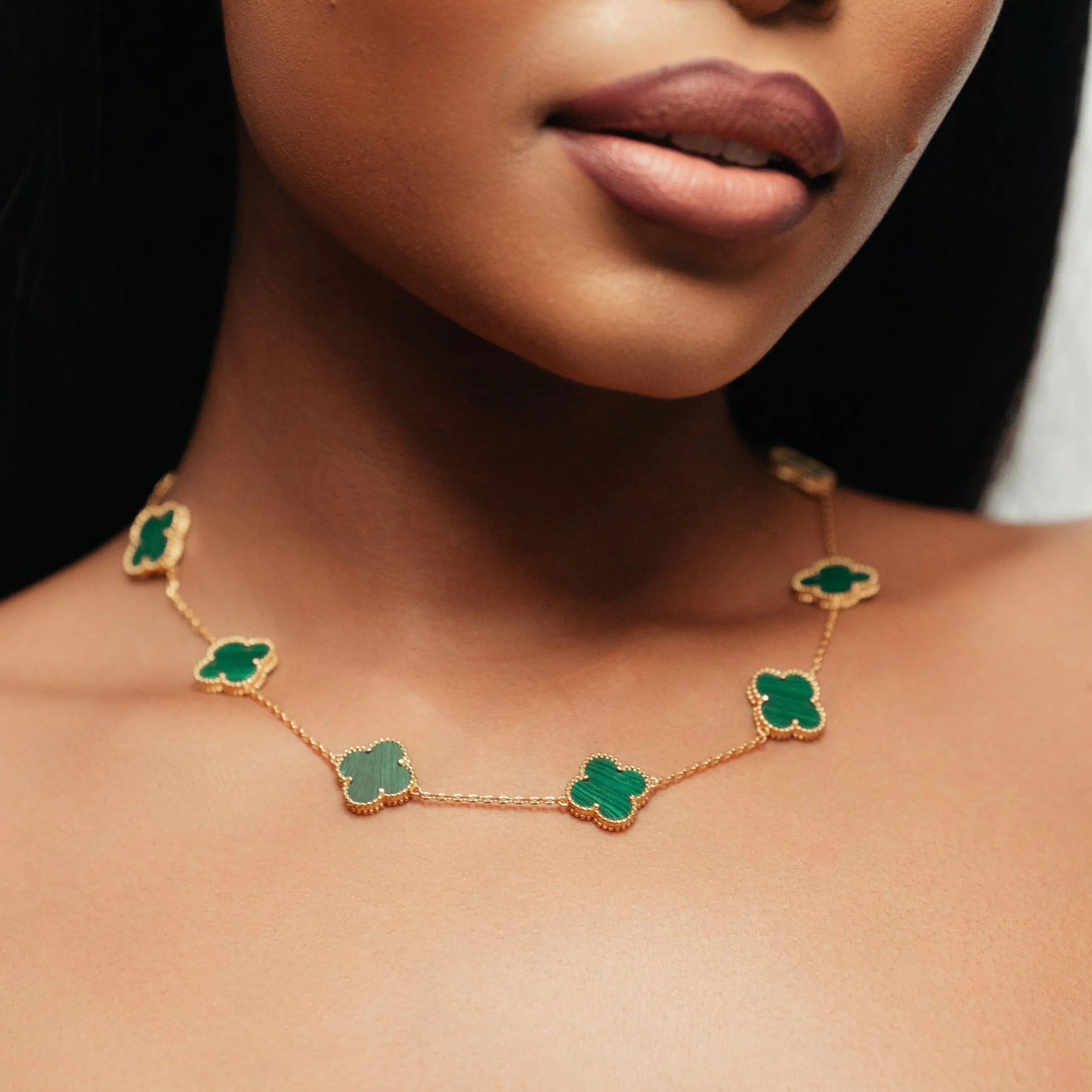 Alizia 10 Cloves Short Necklace