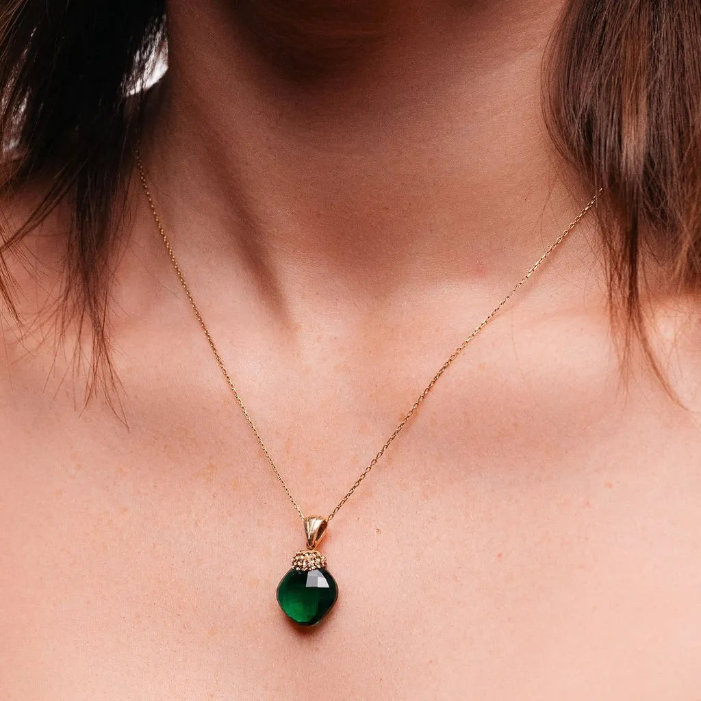 Alizia Crystal Short Necklace