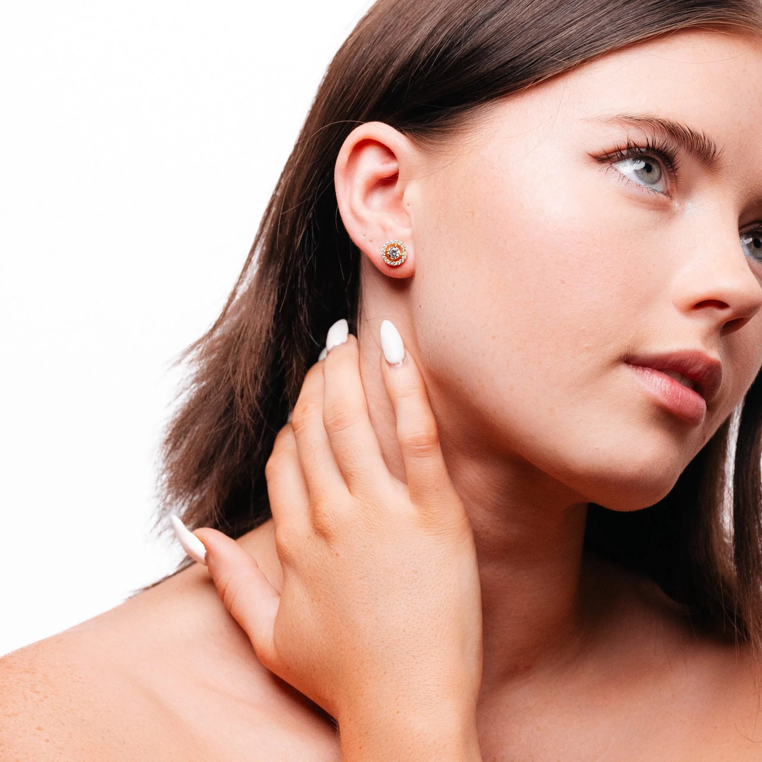 Alizia Halo Stud Stud Earrings