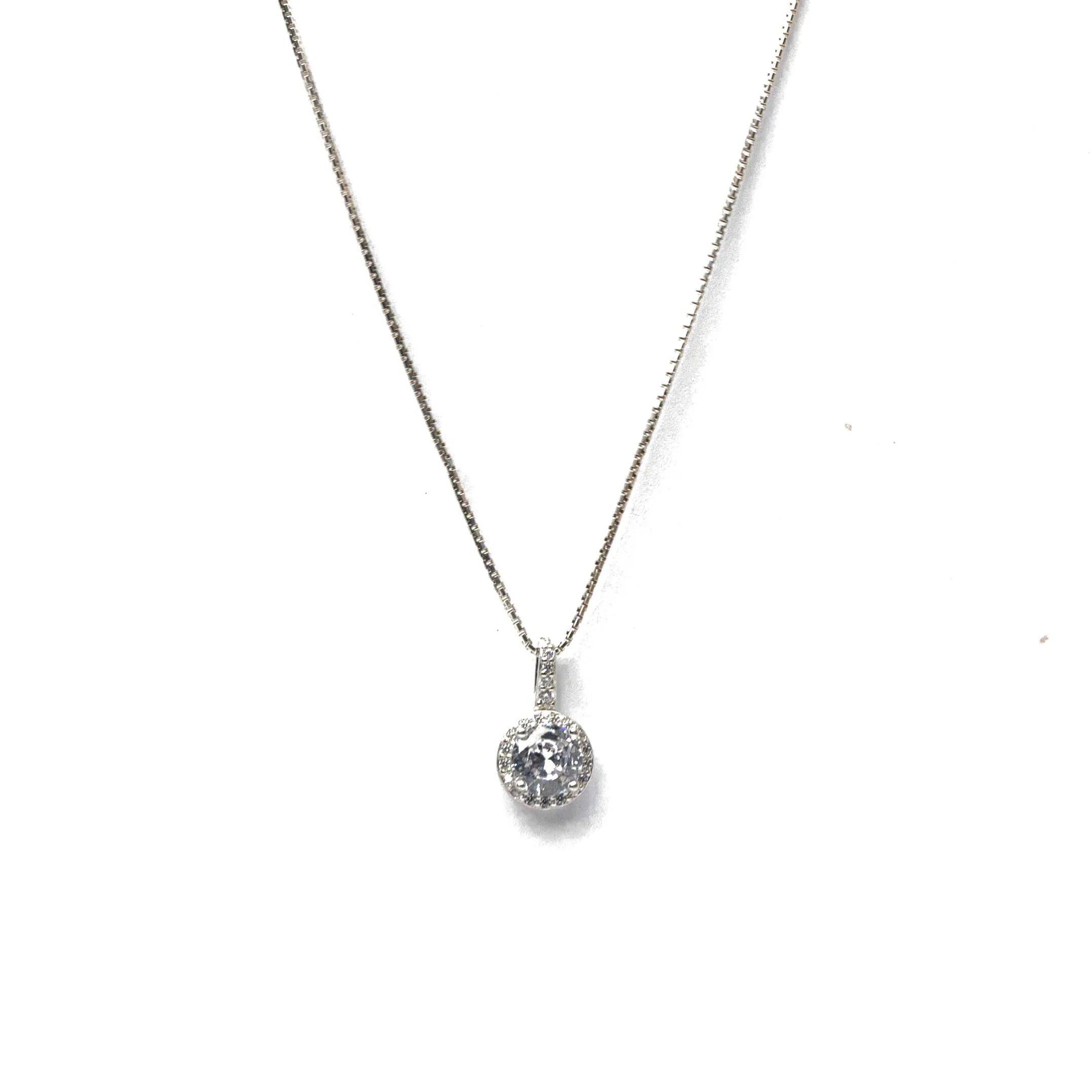Alizia Halo 4 Short Necklace