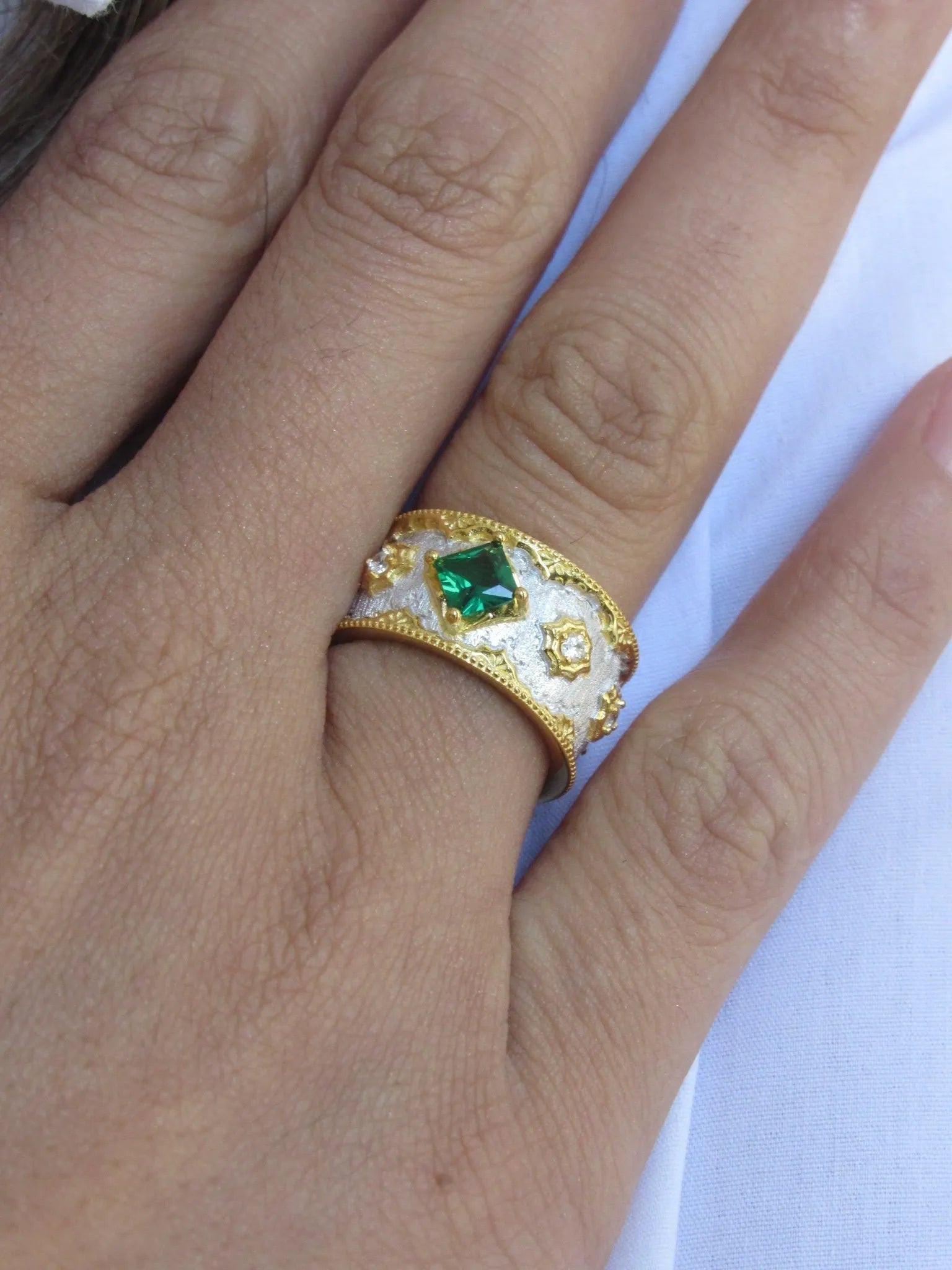 Alizia Chunky Royal Ring Size 8