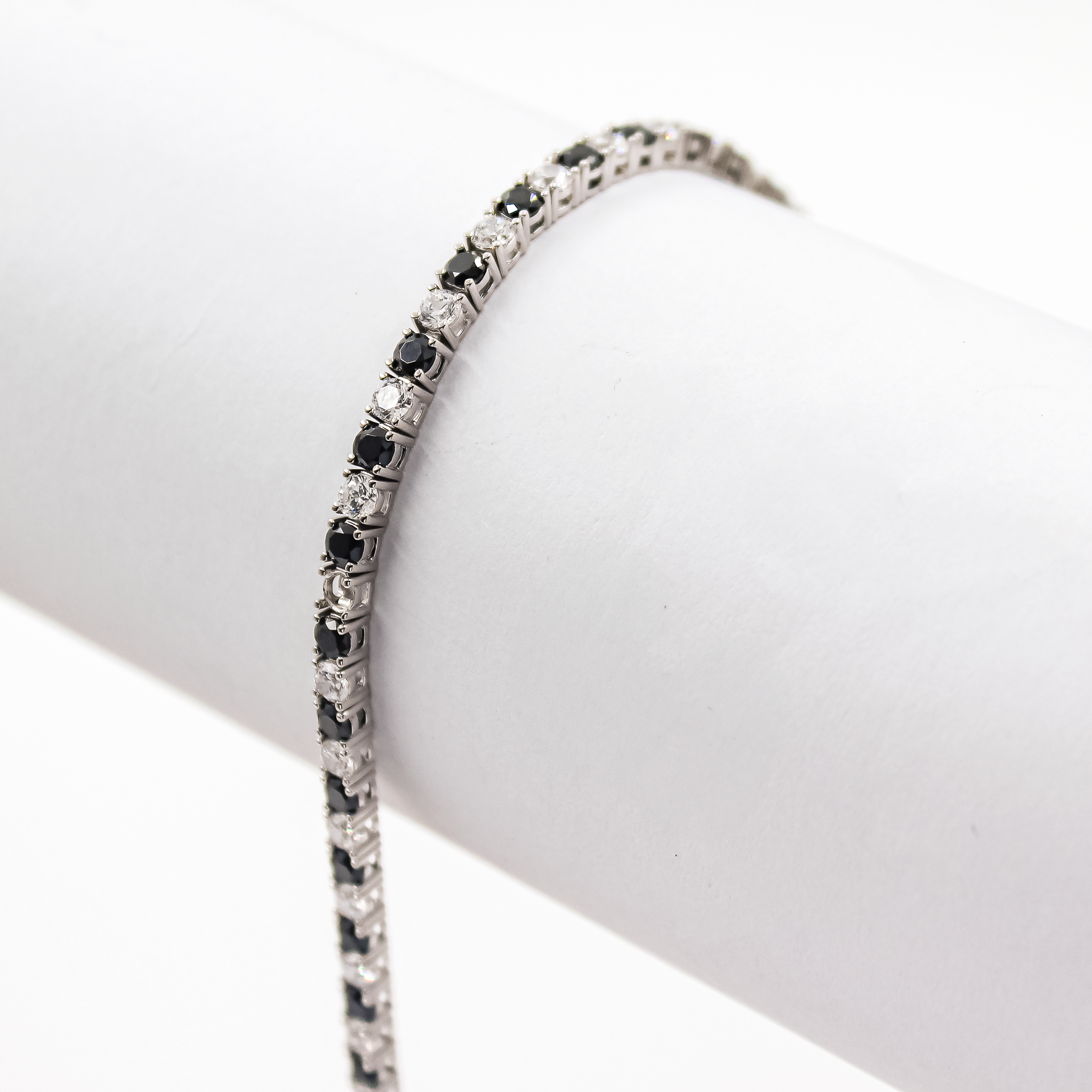 Alizia Black & White Diamond Tennis Bracelet