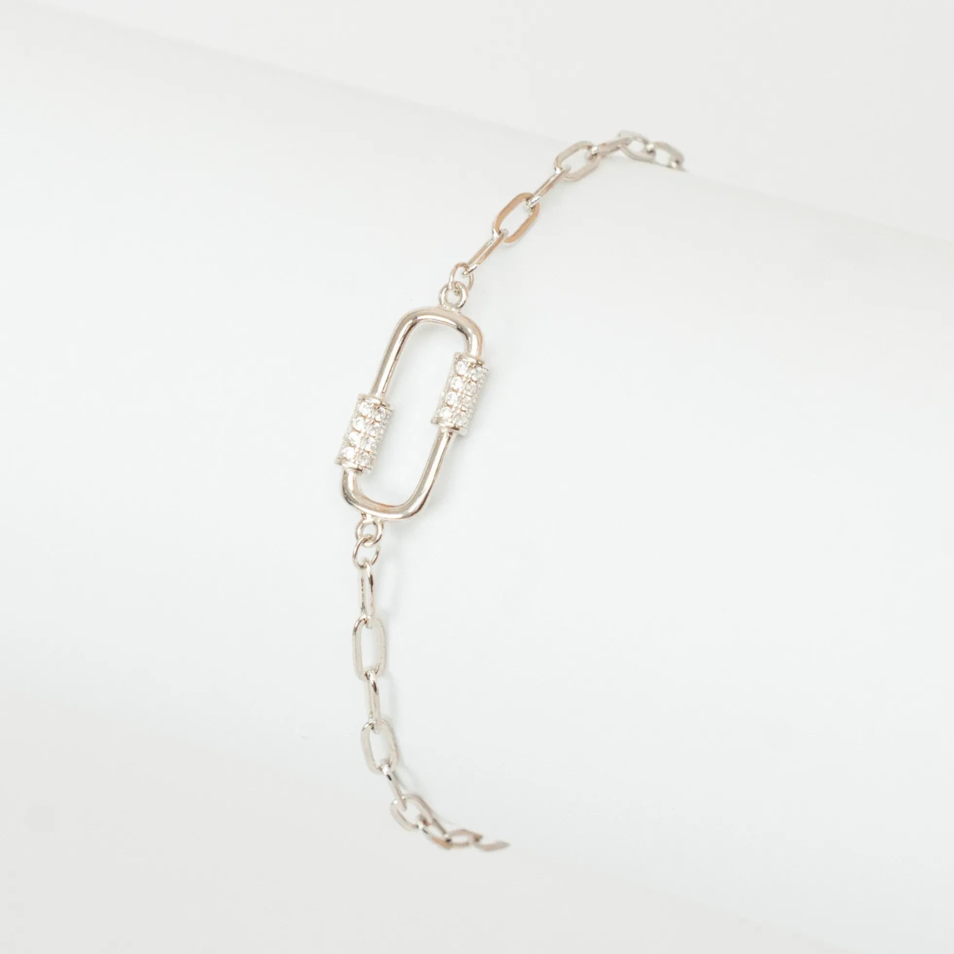 Alizia Clasp Bracelet