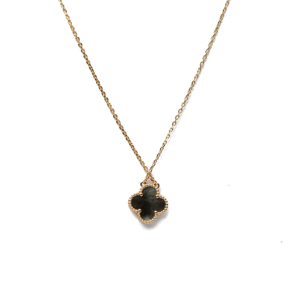 Alizia Single Clove Short Necklace