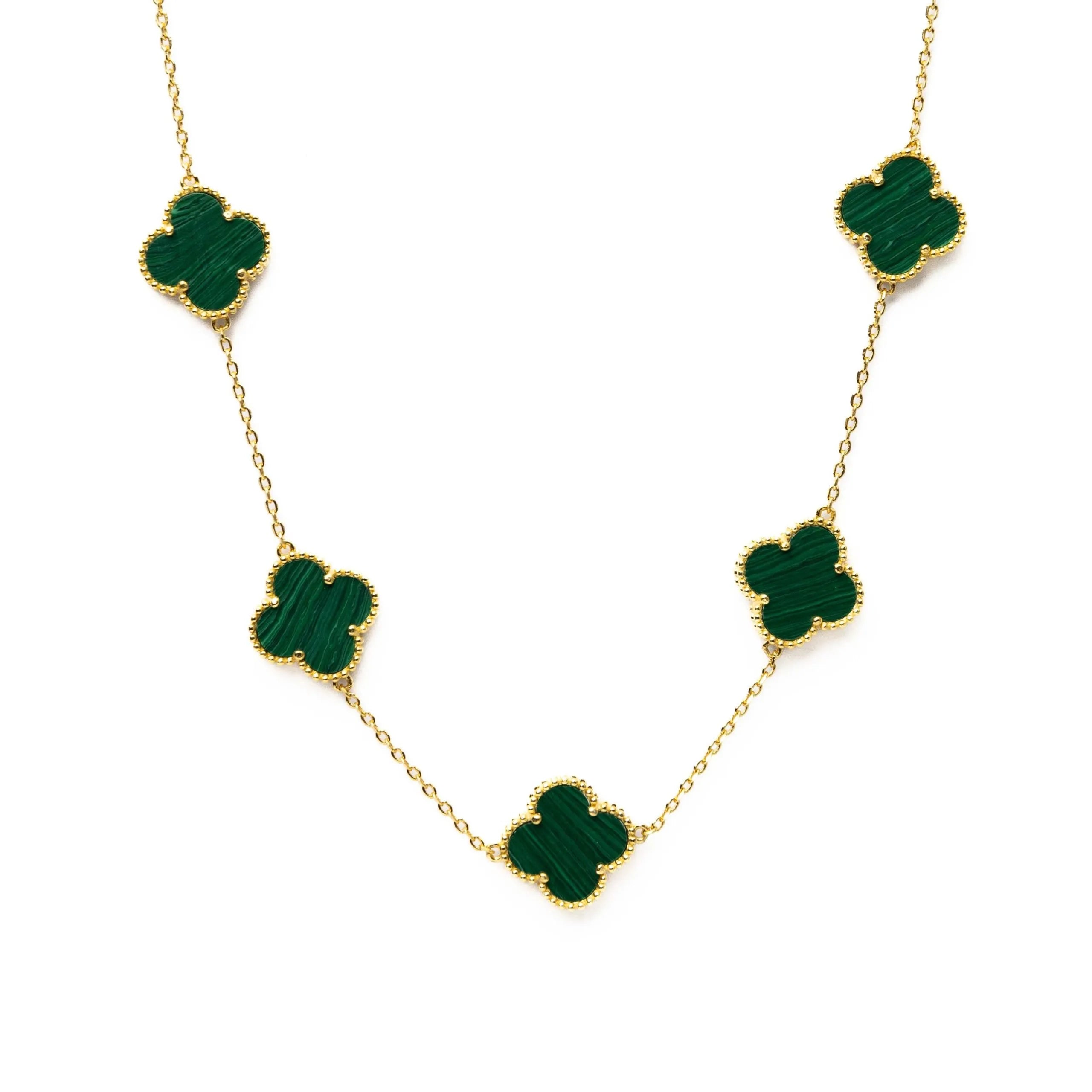 Alizia 10 Cloves Short Necklace